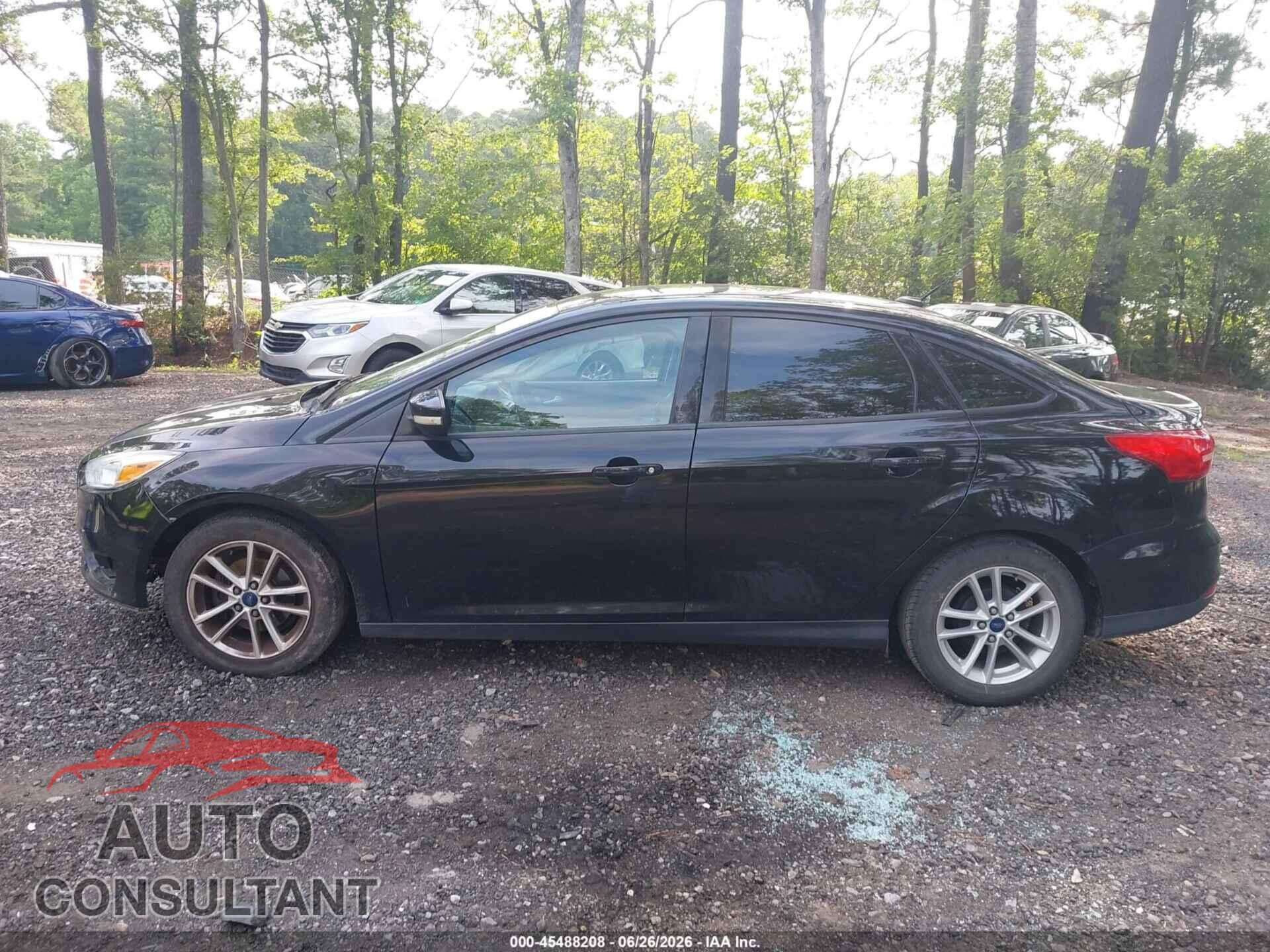FORD FOCUS 2017 - 1FADP3F28HL266549