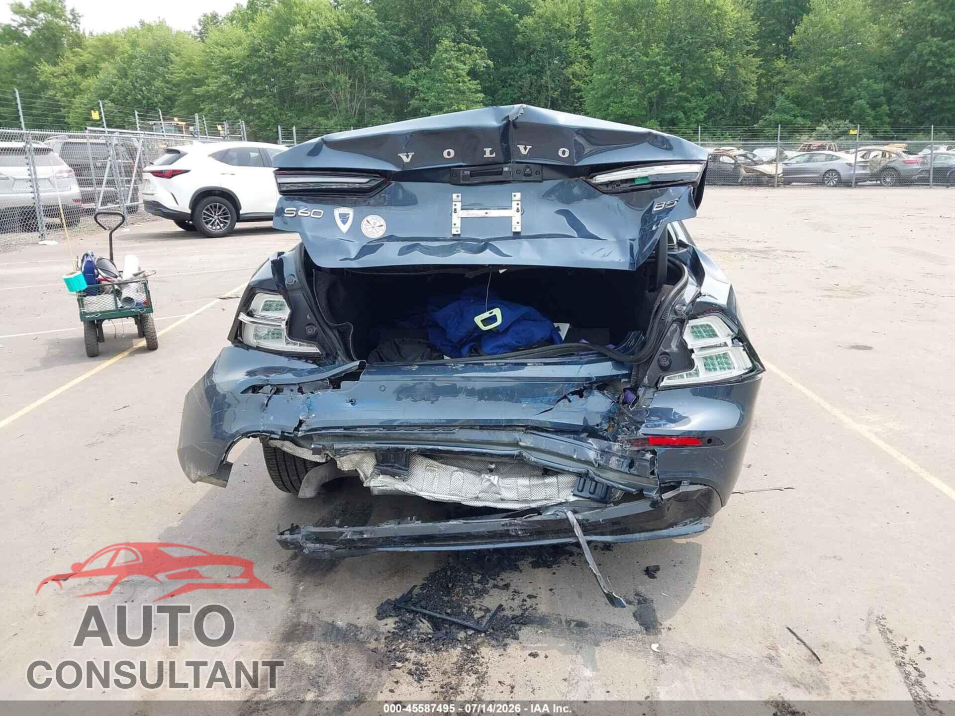 VOLVO S60 2023 - 7JRL12FV0PG236224