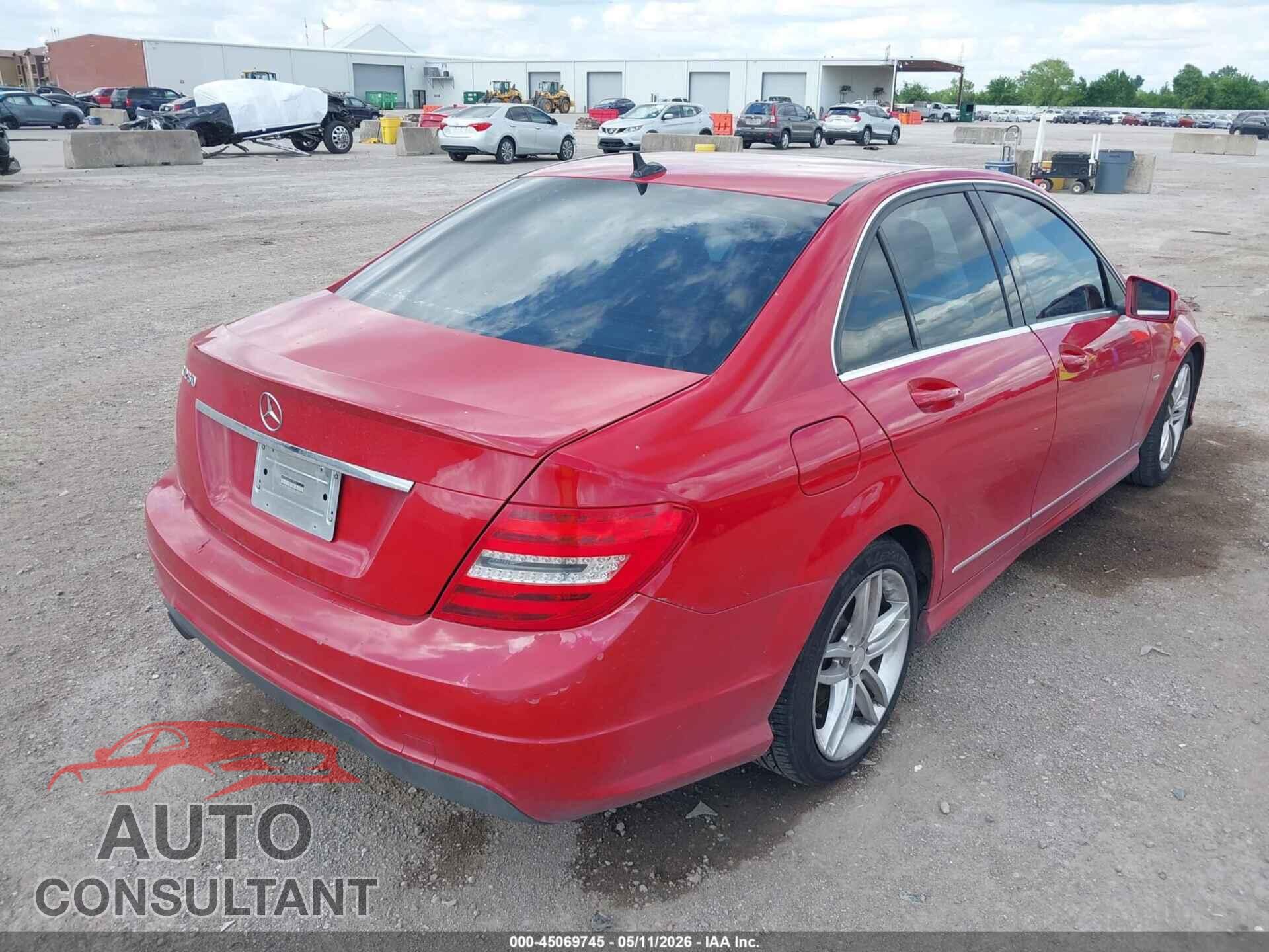 MERCEDES-BENZ C 250 2012 - WDDGF4HB6CR239259
