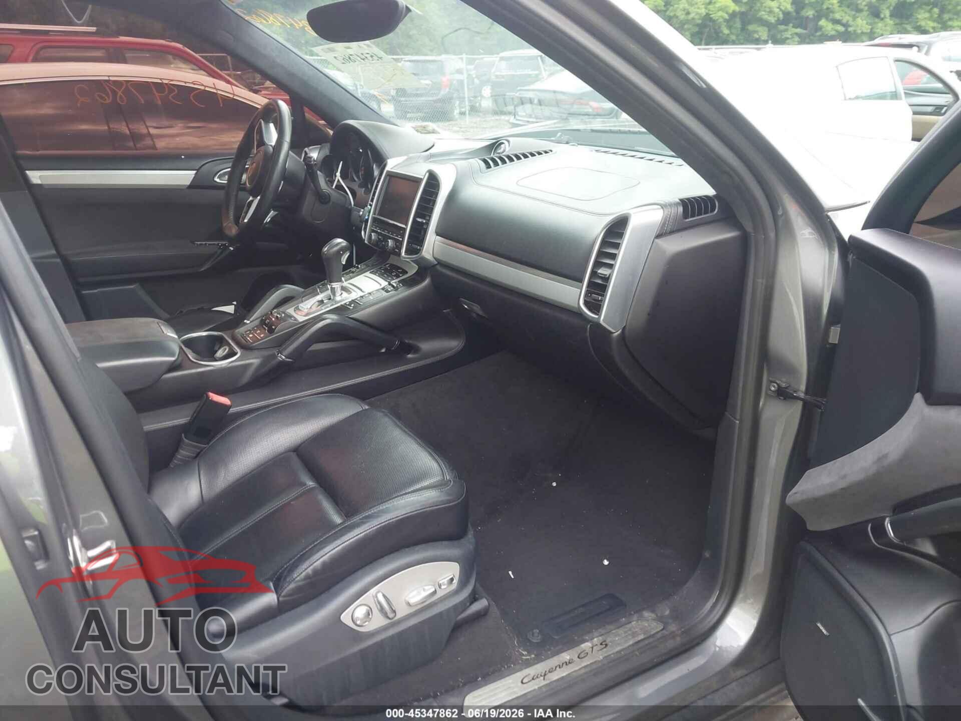 PORSCHE CAYENNE 2016 - WP1AD2A25GLA77538