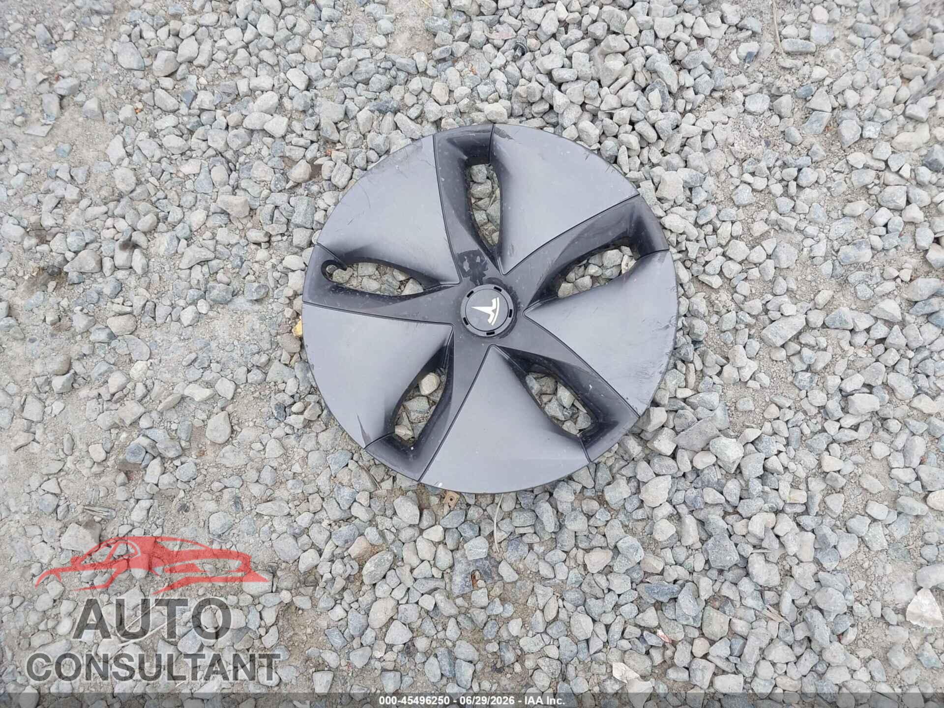 TESLA MODEL 3 2018 - 5YJ3E1EB7JF115437