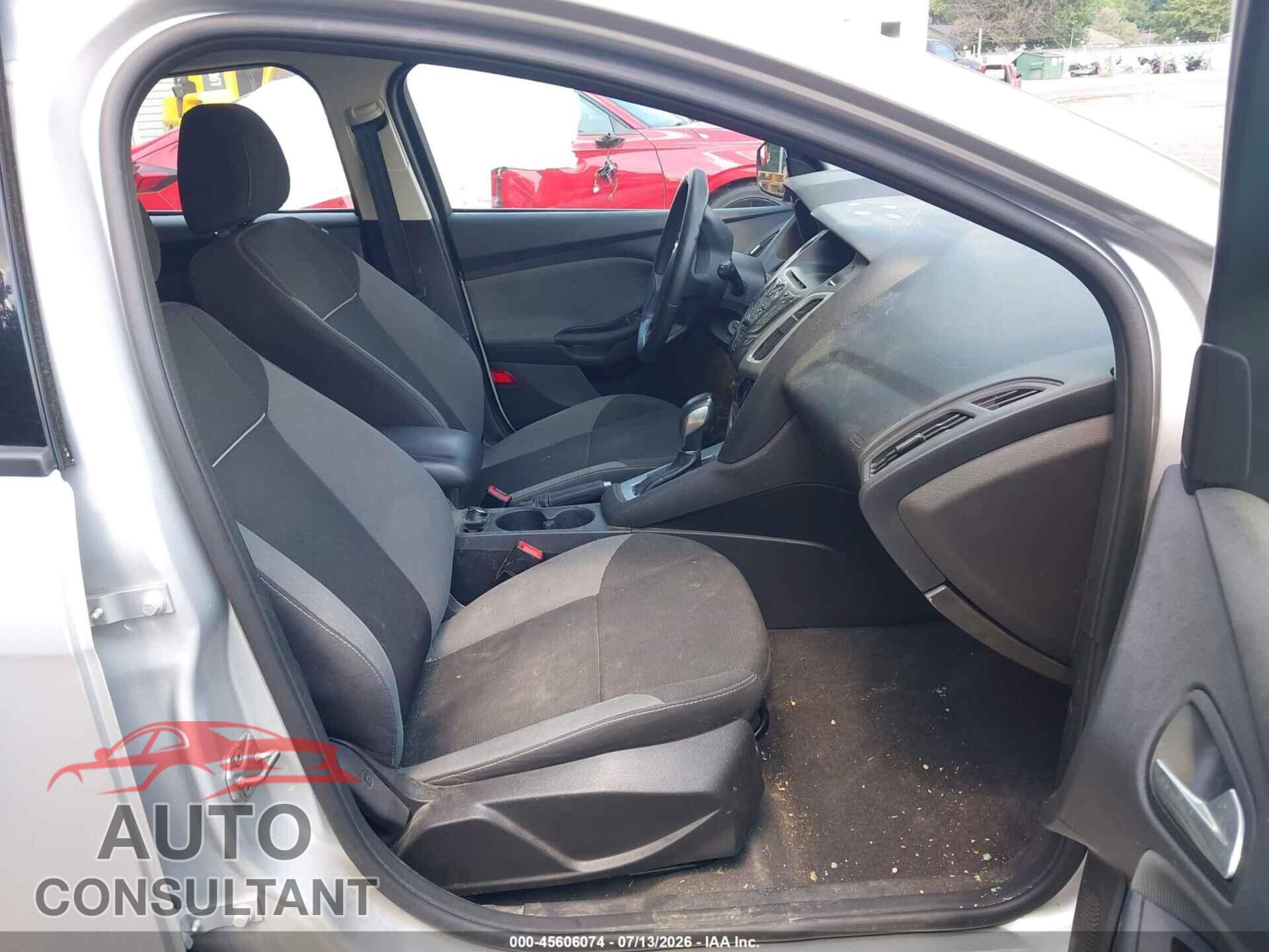 FORD FOCUS 2014 - 1FADP3K25EL258491