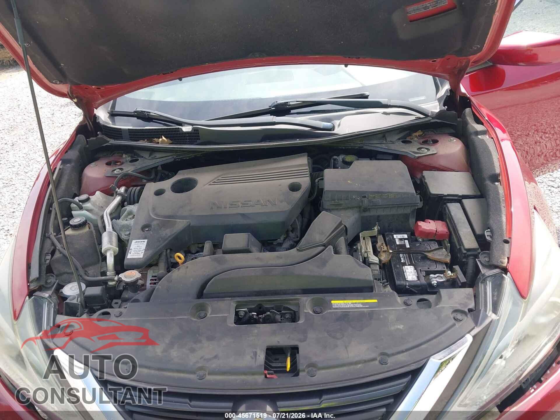 NISSAN ALTIMA 2017 - 1N4AL3AP8HC284471