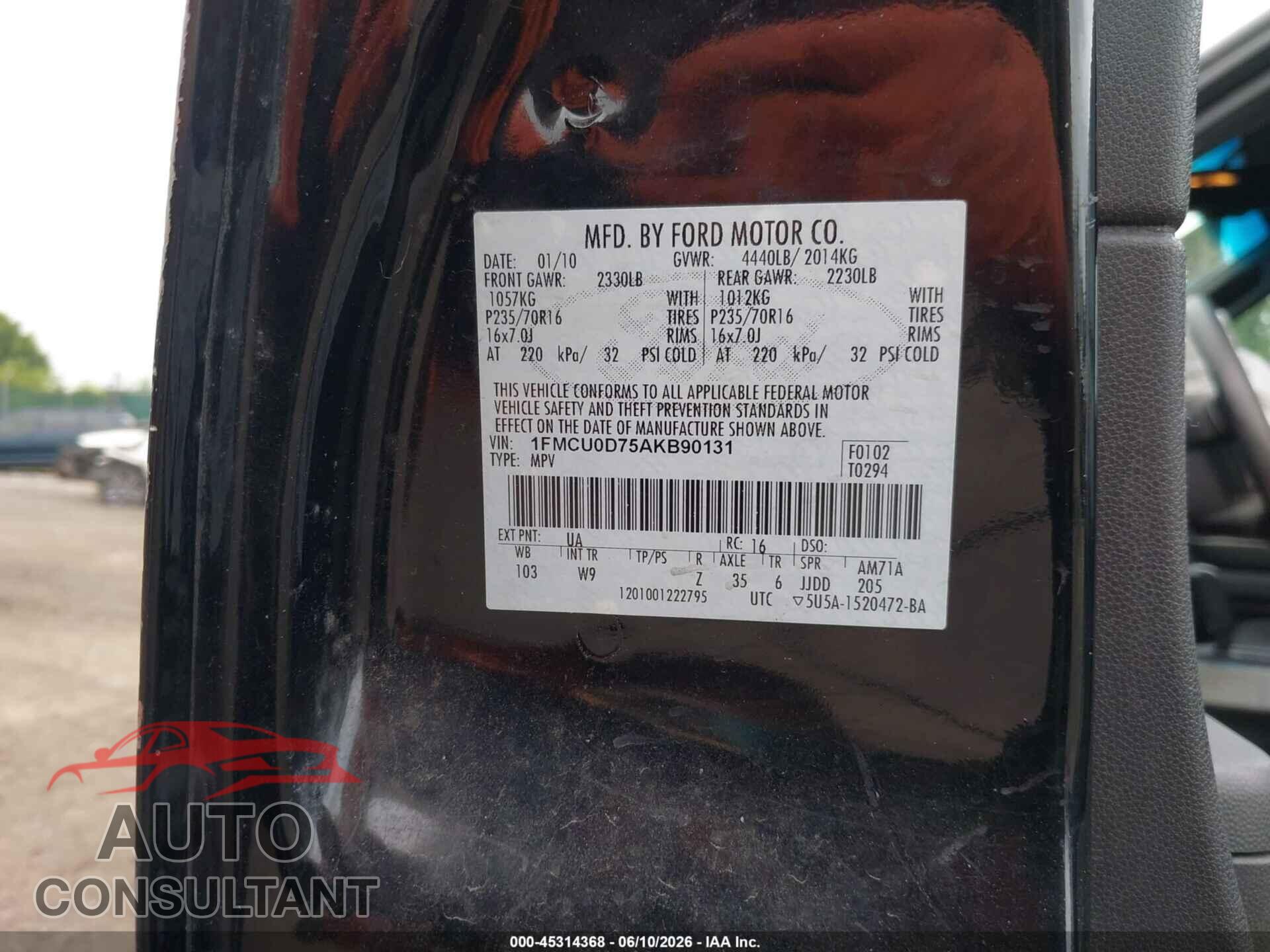 FORD ESCAPE 2010 - 1FMCU0D75AKB90131