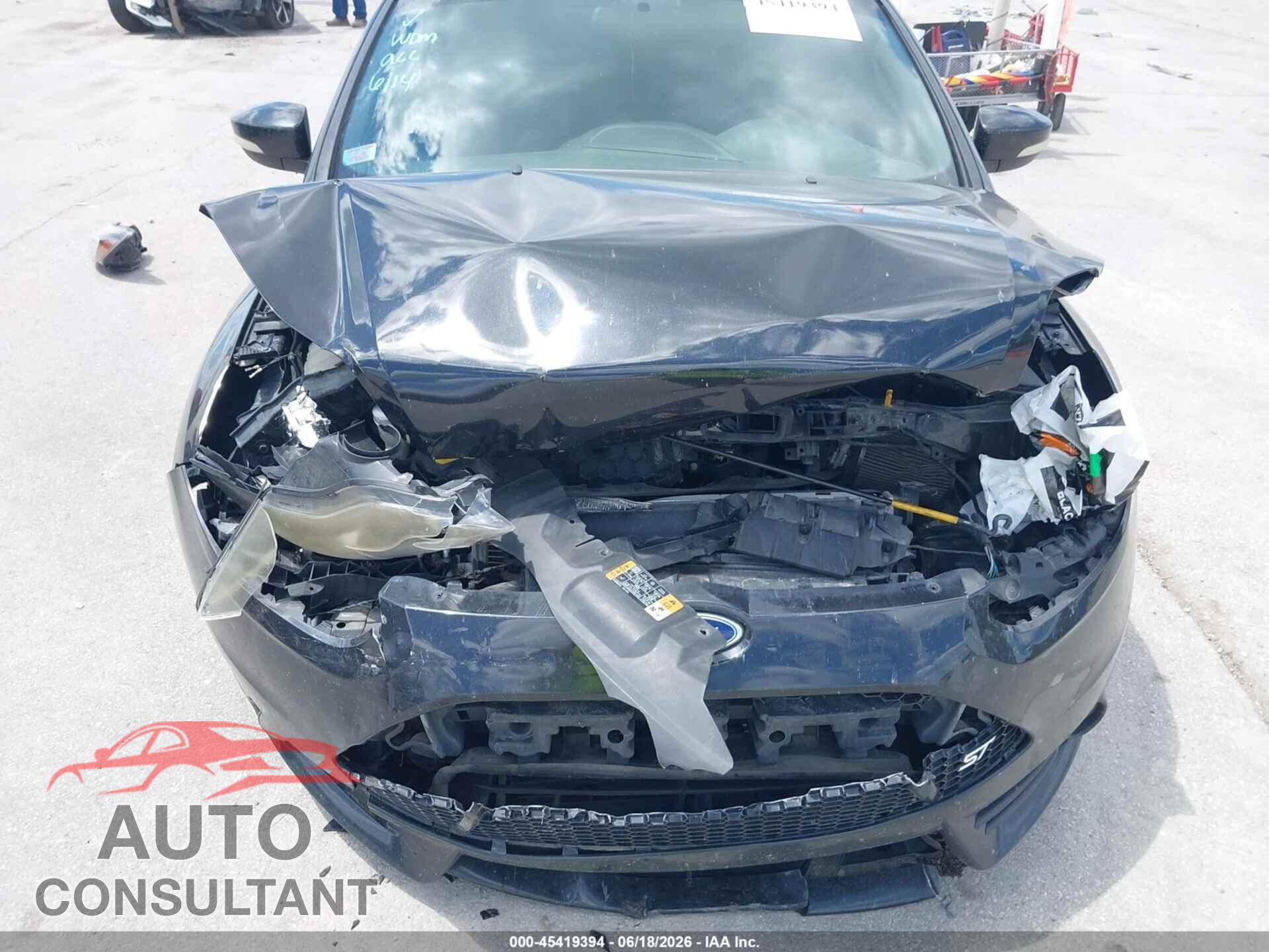 FORD FOCUS ST 2014 - 1FADP3L90EL286405