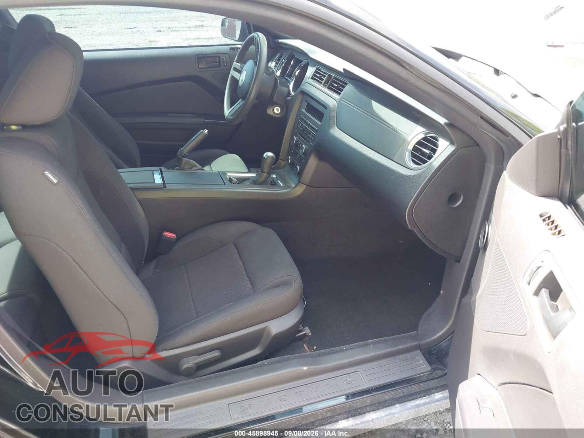FORD MUSTANG 2012 - 1ZVBP8AM0C5223535