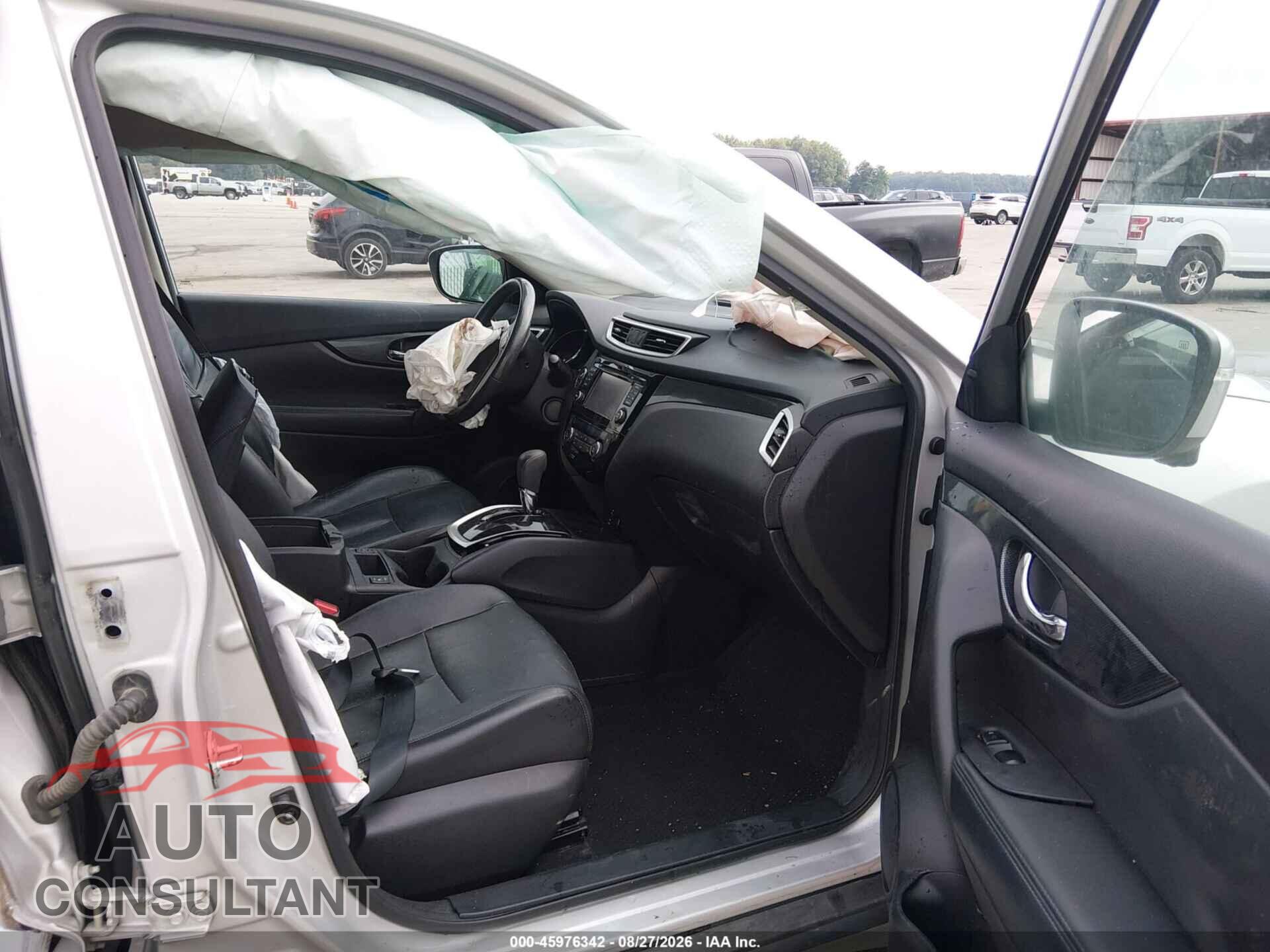 NISSAN ROGUE 2015 - 5N1AT2MVXFC841646