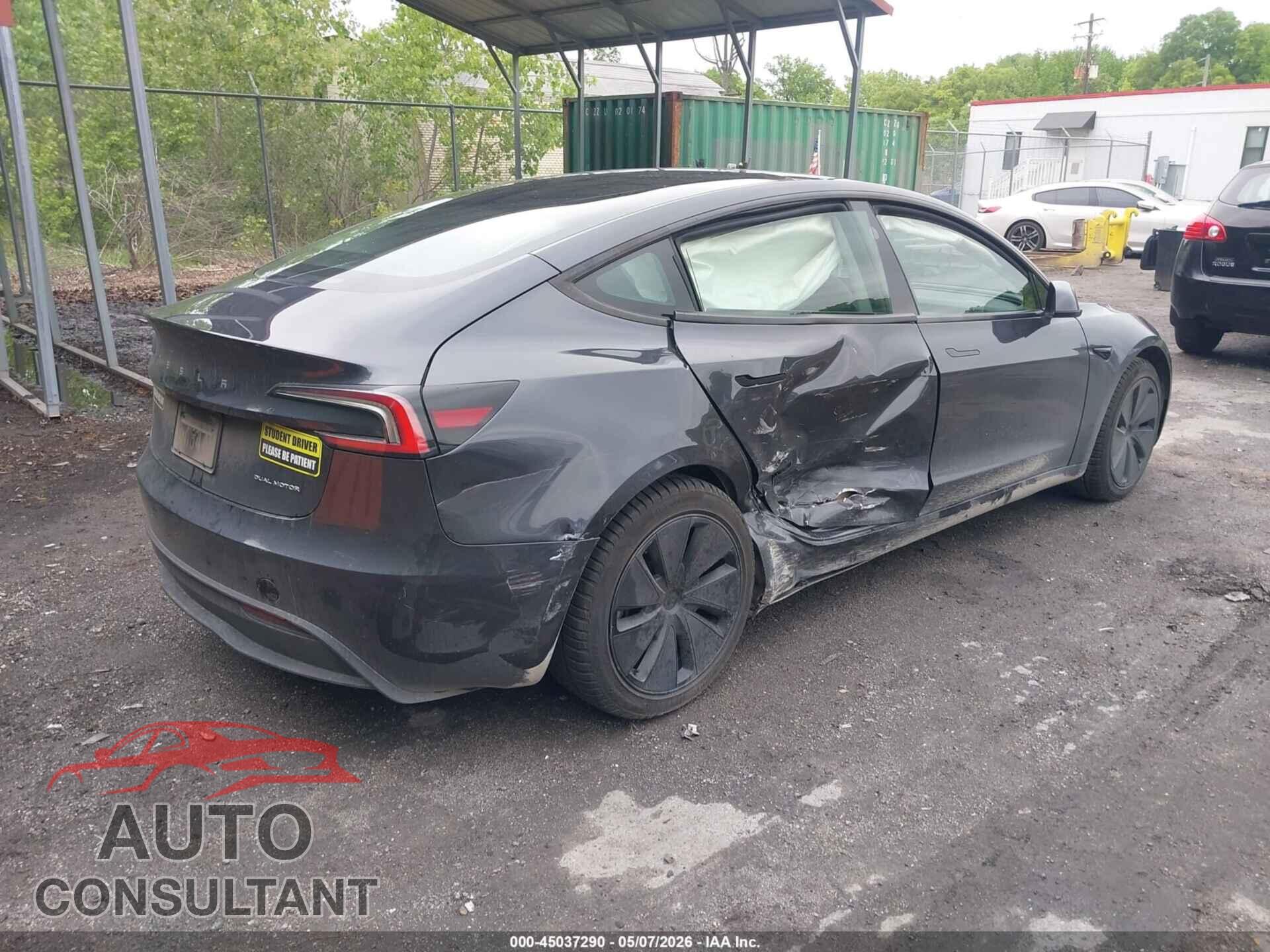 TESLA MODEL 3 2024 - 5YJ3E1EB8RF788023