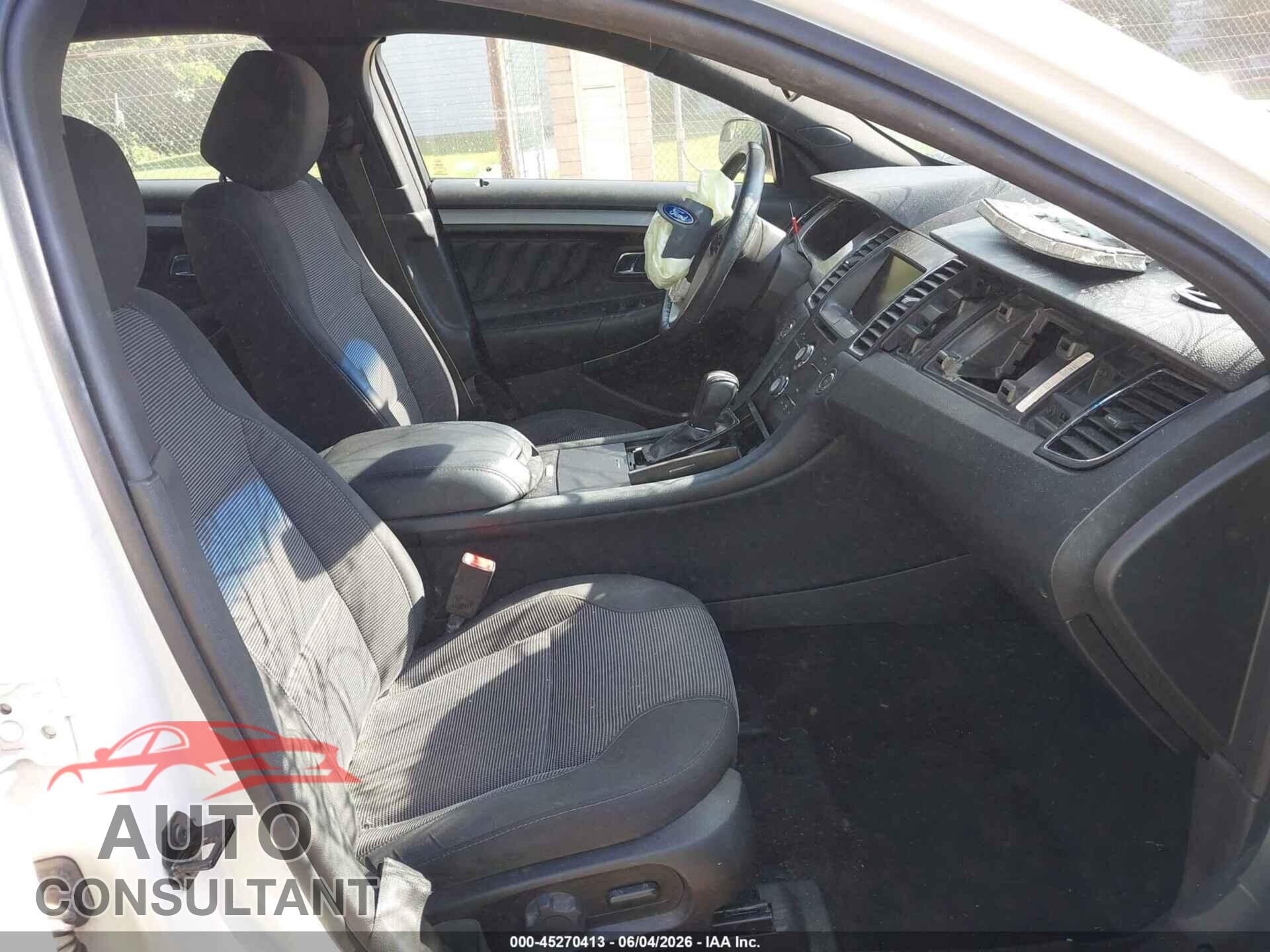 FORD TAURUS 2015 - 1FAHP2E81FG183939