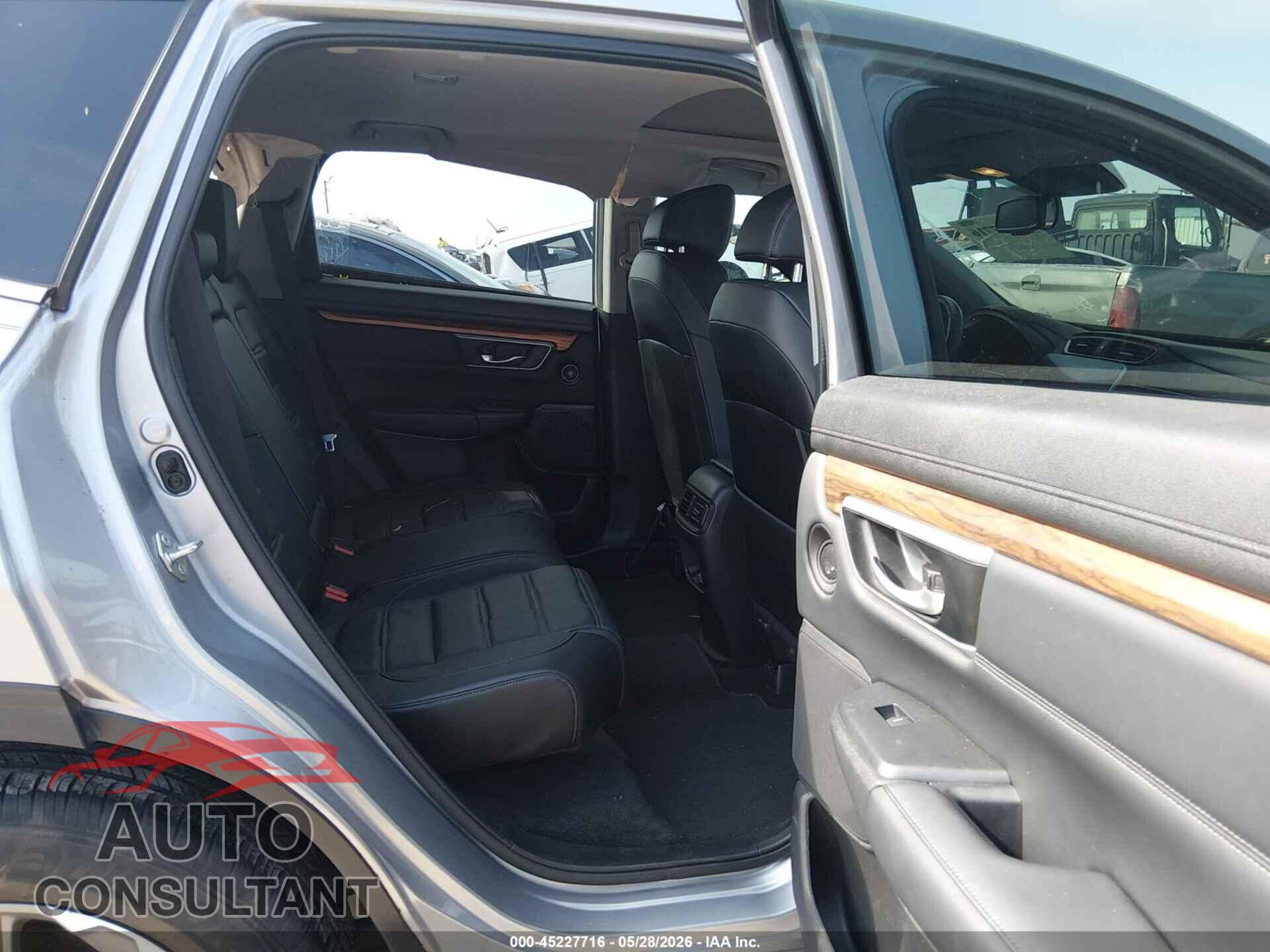 HONDA CR-V 2017 - 7FARW1H87HE019300