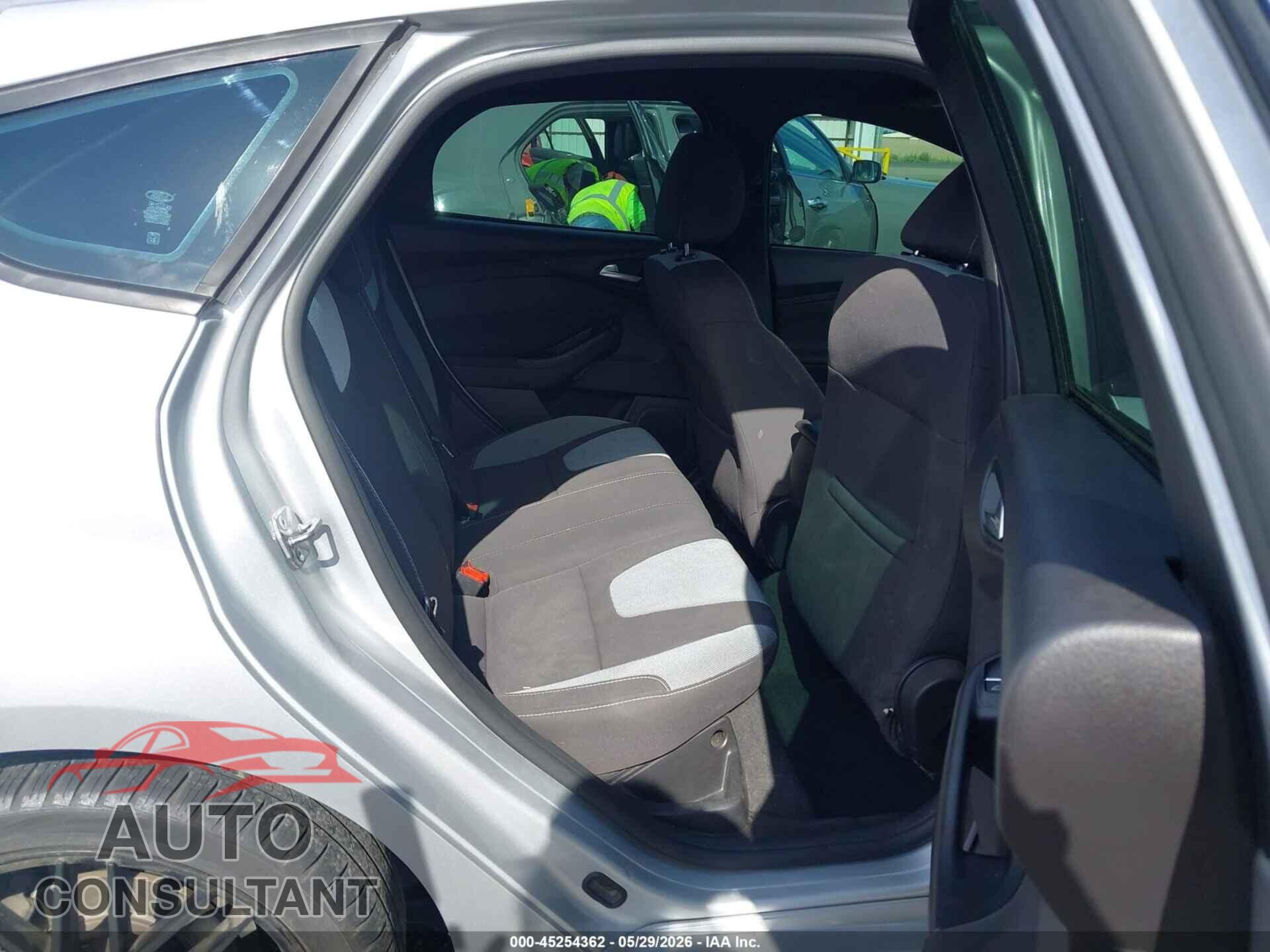 FORD FOCUS ST 2014 - 1FADP3L92EL375683