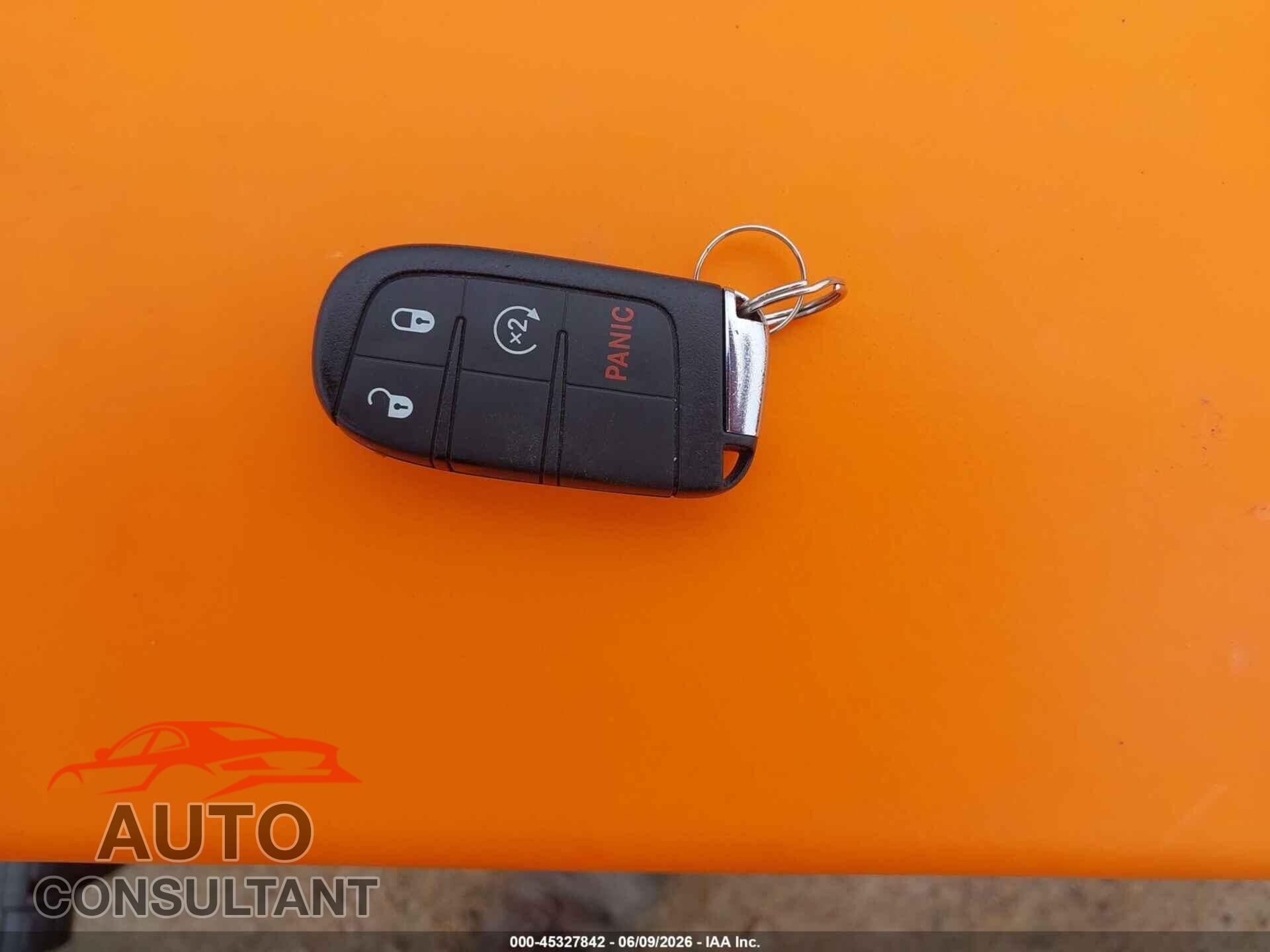 JEEP COMPASS 2018 - 3C4NJDAB4JT345403