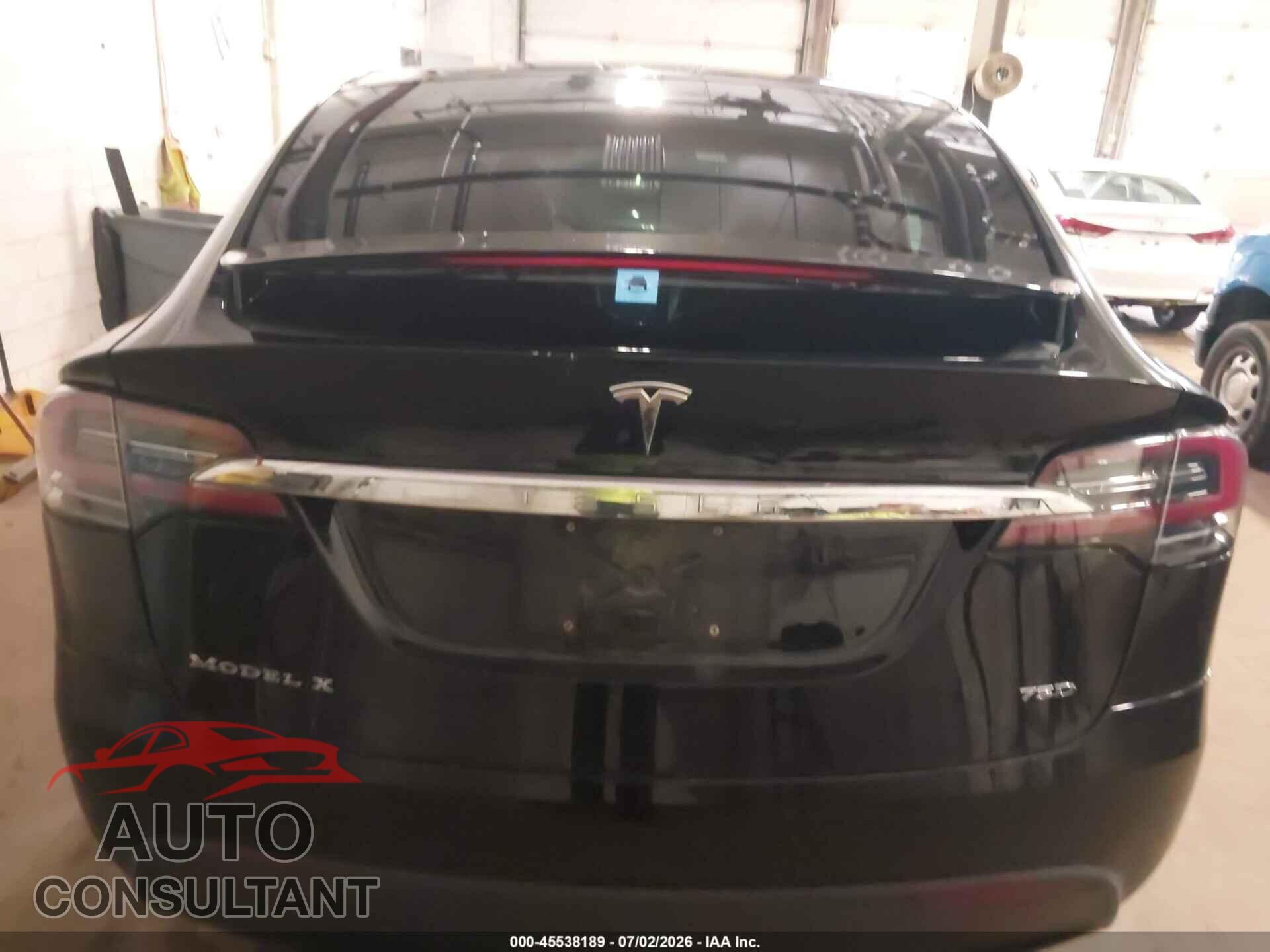 TESLA MODEL X 2018 - 5YJXCBE21JF112787