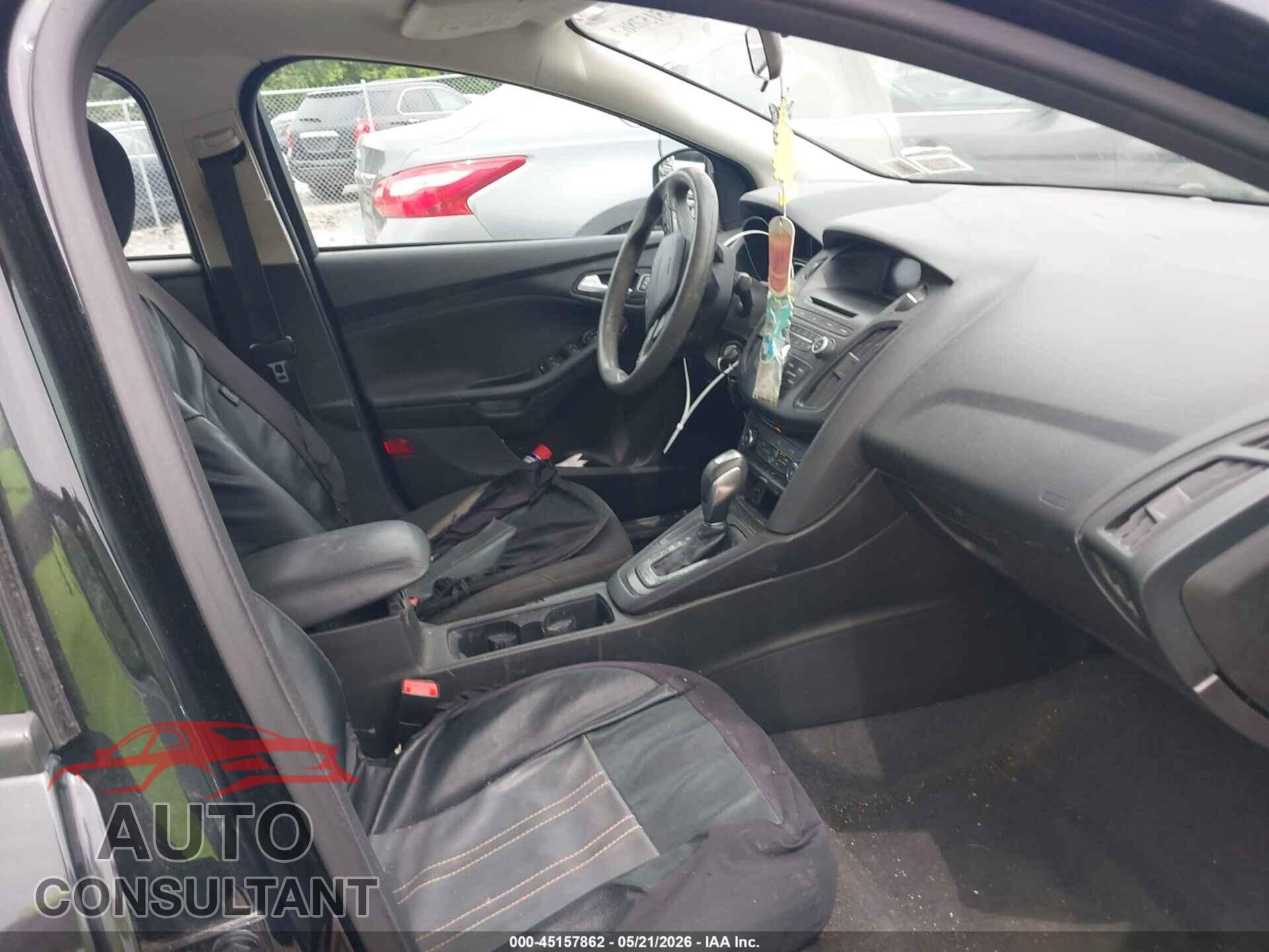 FORD FOCUS 2015 - 1FADP3F27FL296509