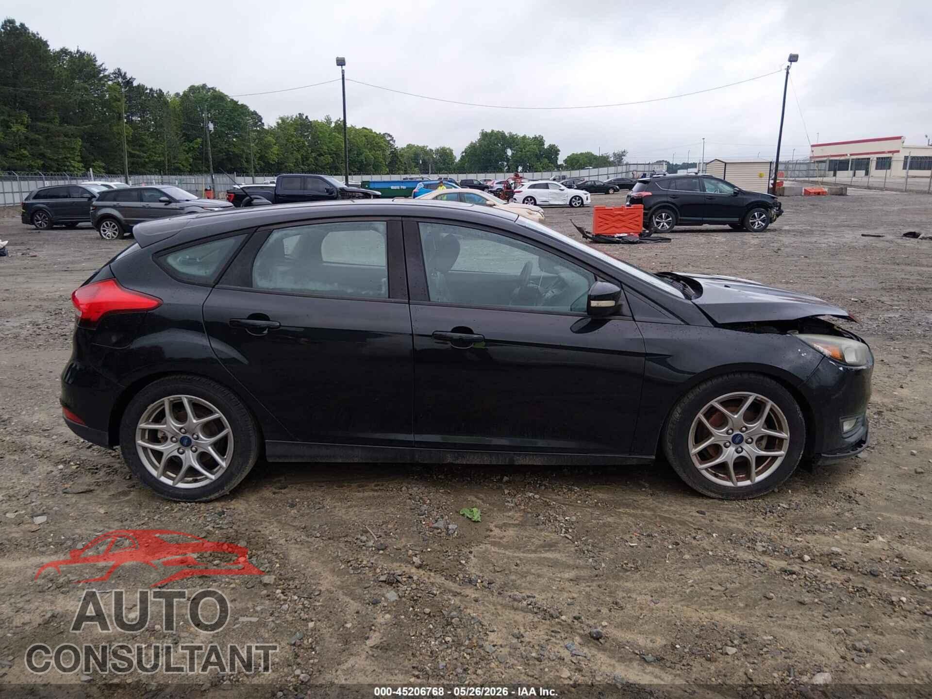 FORD FOCUS 2015 - 1FADP3K20FL302771