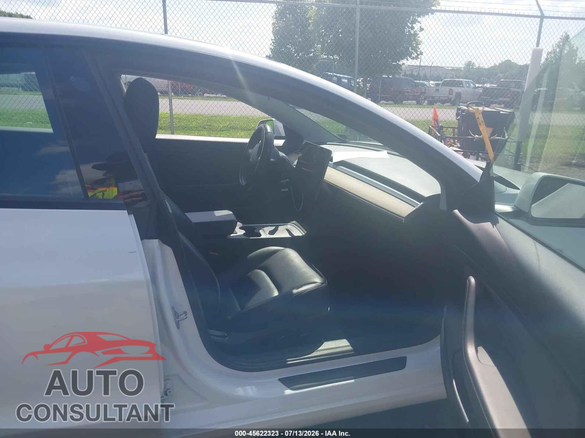 TESLA MODEL 3 2021 - 5YJ3E1EB8MF902014