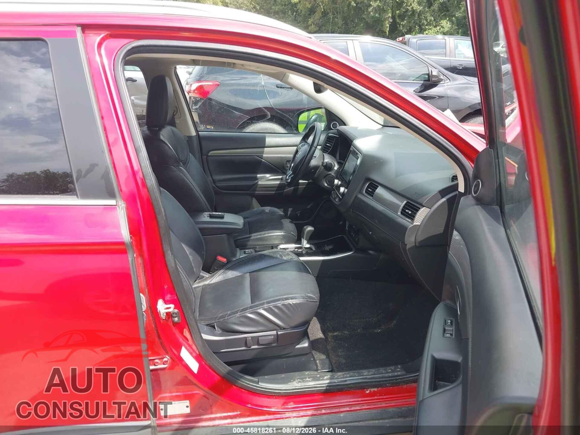 MITSUBISHI OUTLANDER 2020 - JA4AD3A30LZ005129