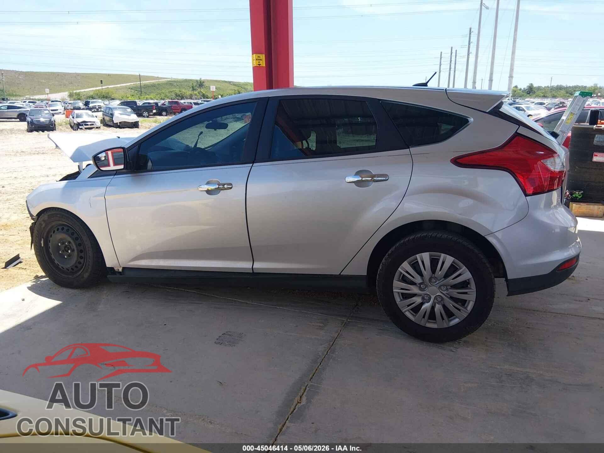 FORD FOCUS 2012 - 1FAHP3K27CL307320