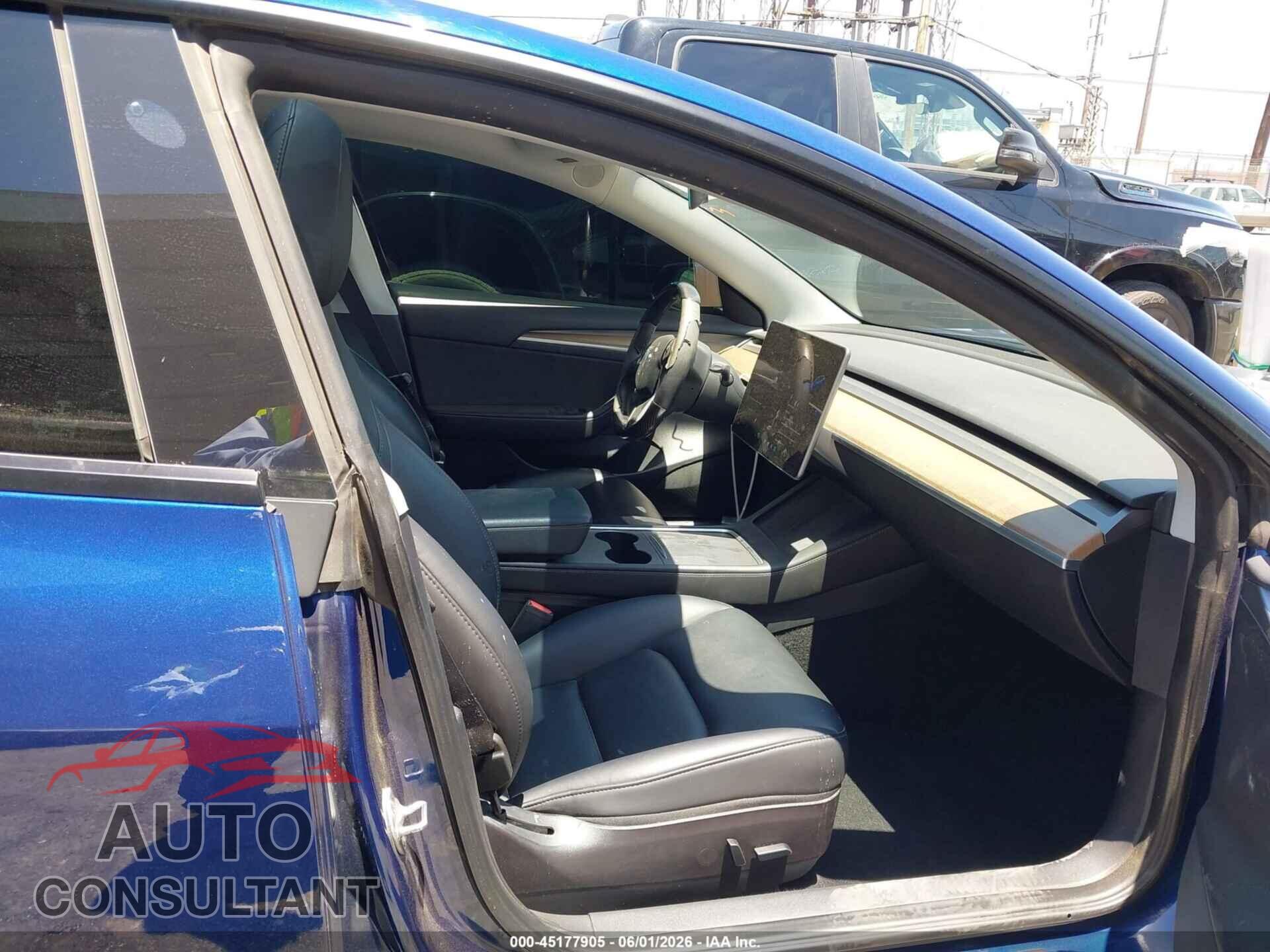 TESLA MODEL 3 2022 - 5YJ3E1EA9NF373729