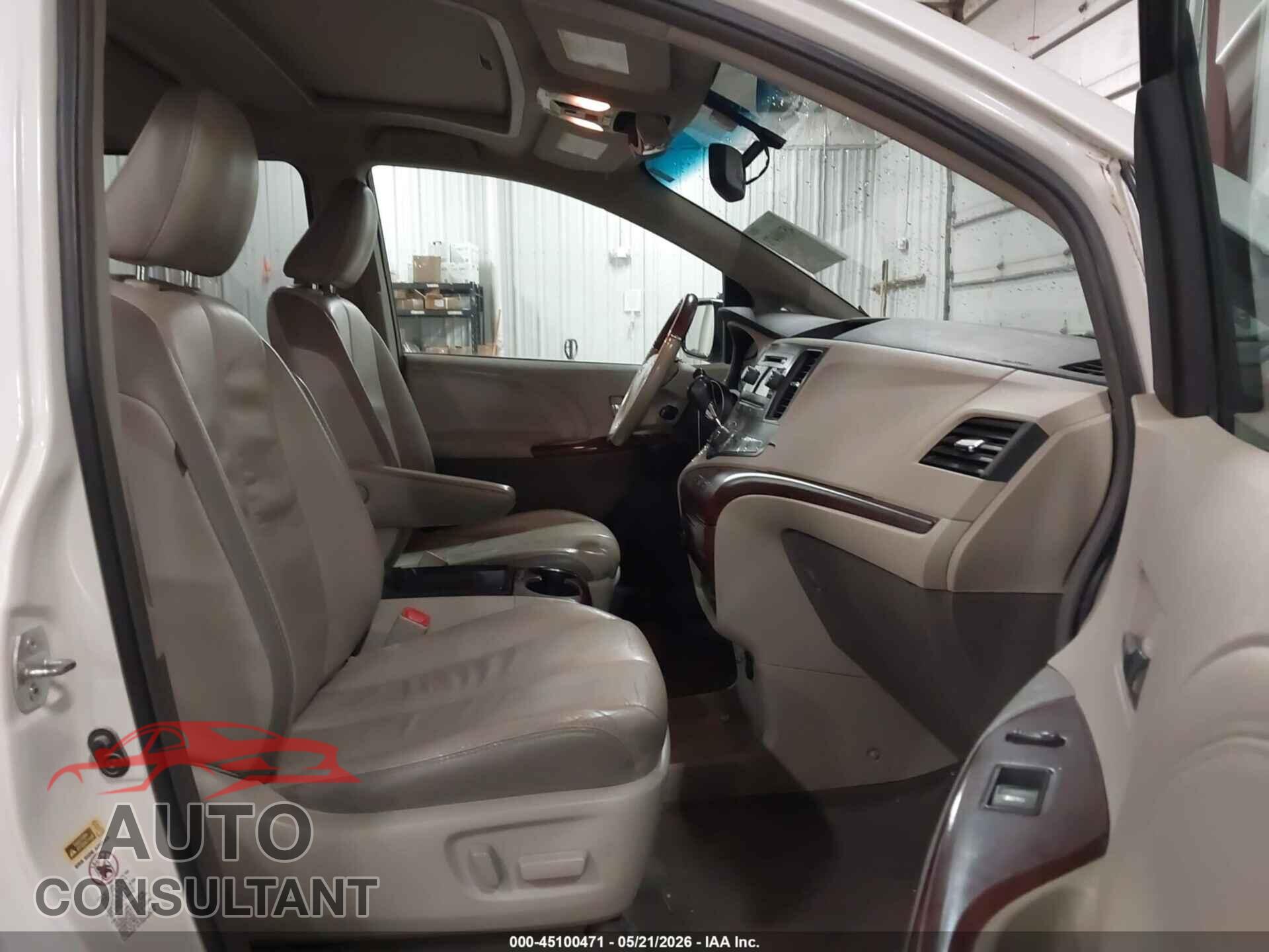 TOYOTA SIENNA 2011 - 5TDYK3DC3BS144032