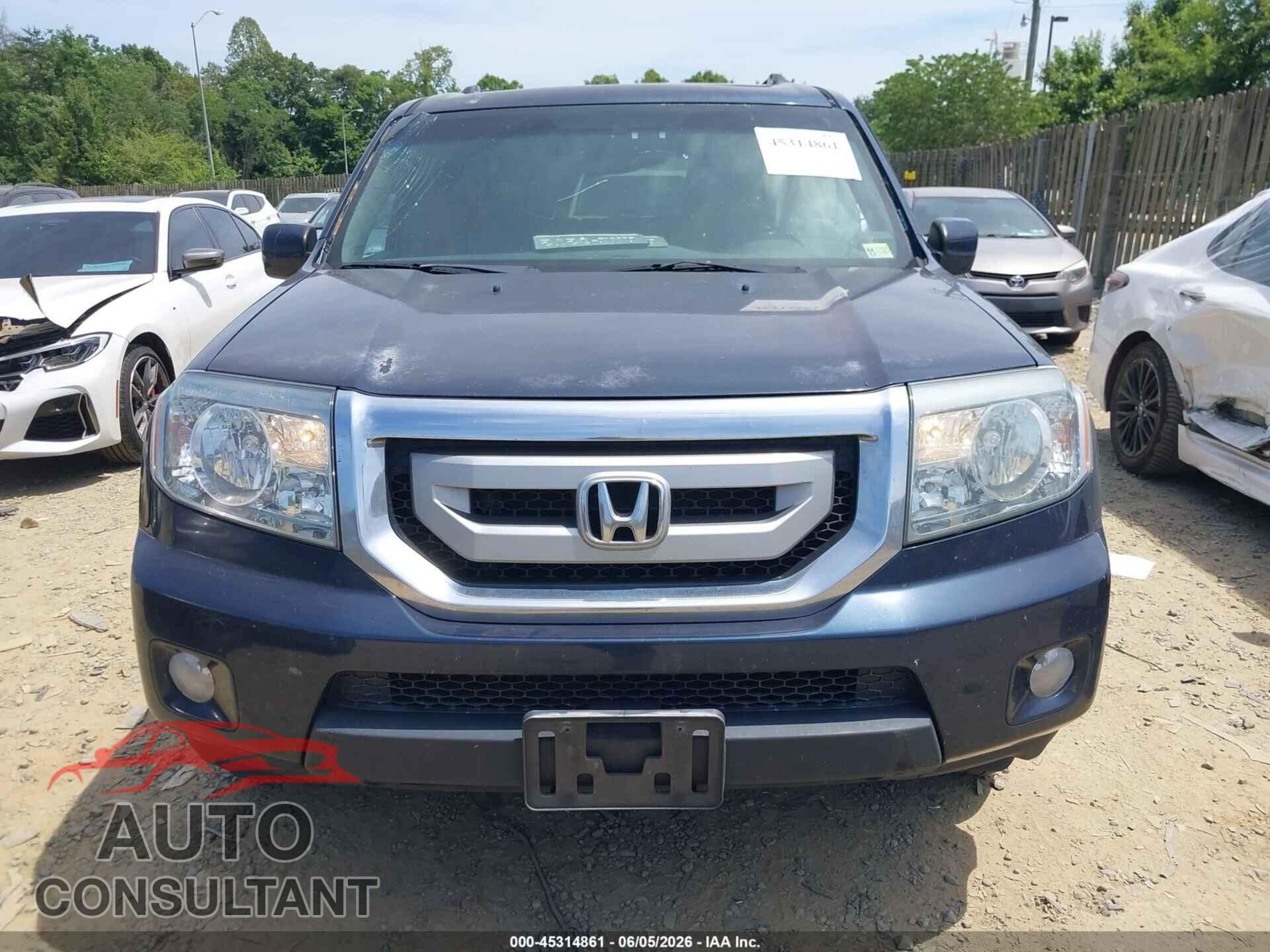 HONDA PILOT 2011 - 5FNYF4H50BB095561