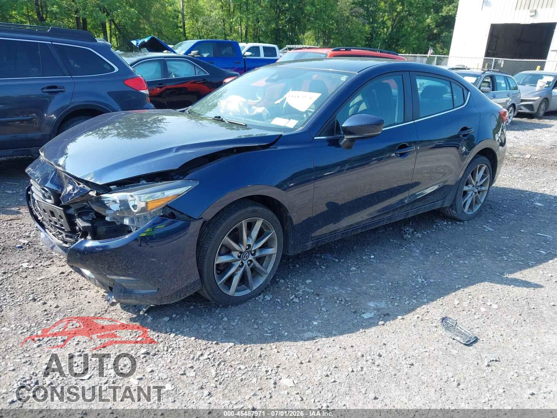 MAZDA MAZDA3 2018 - 3MZBN1V36JM265519