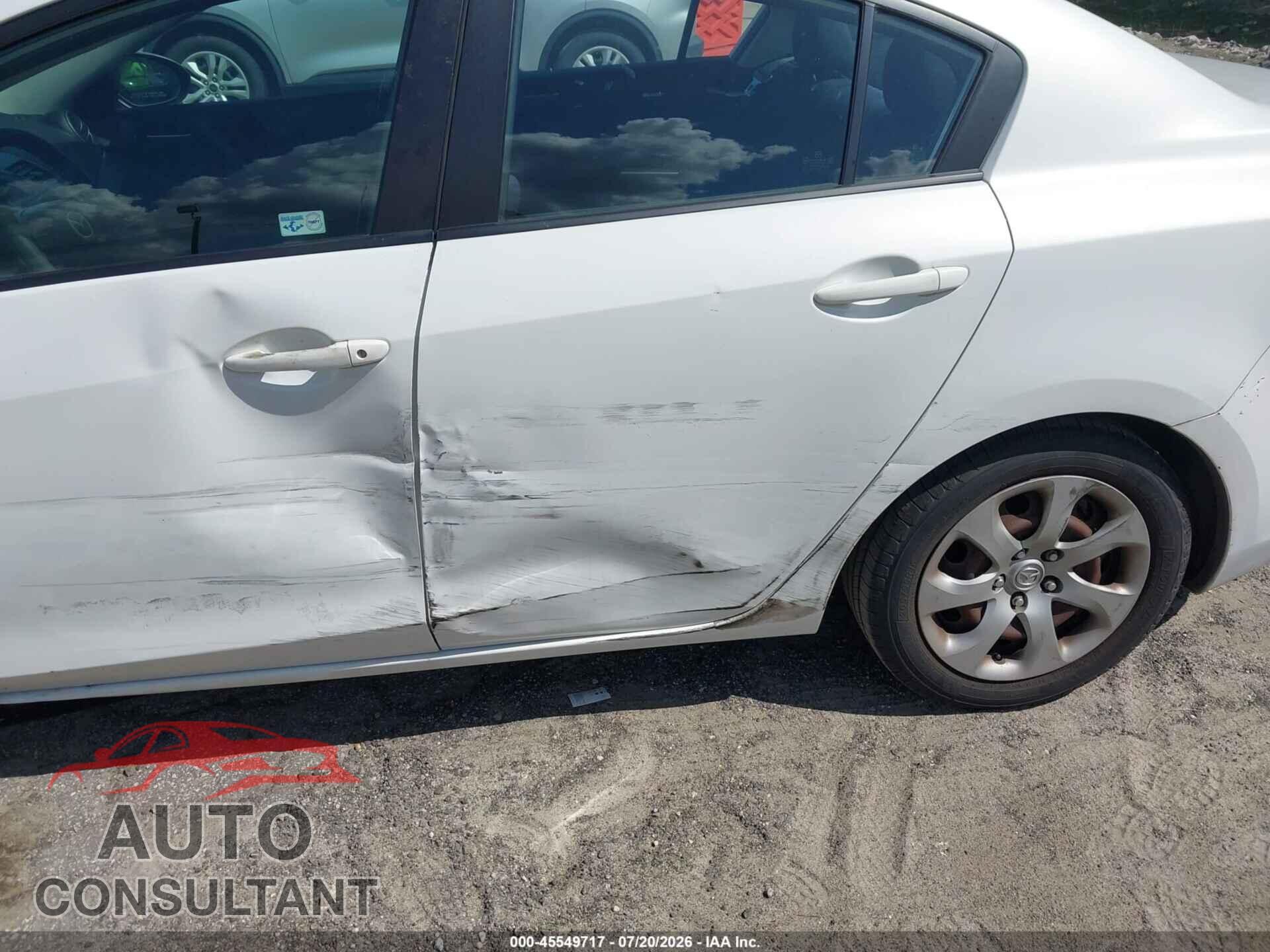 MAZDA MAZDA3 2012 - JM1BL1UF6C1665388