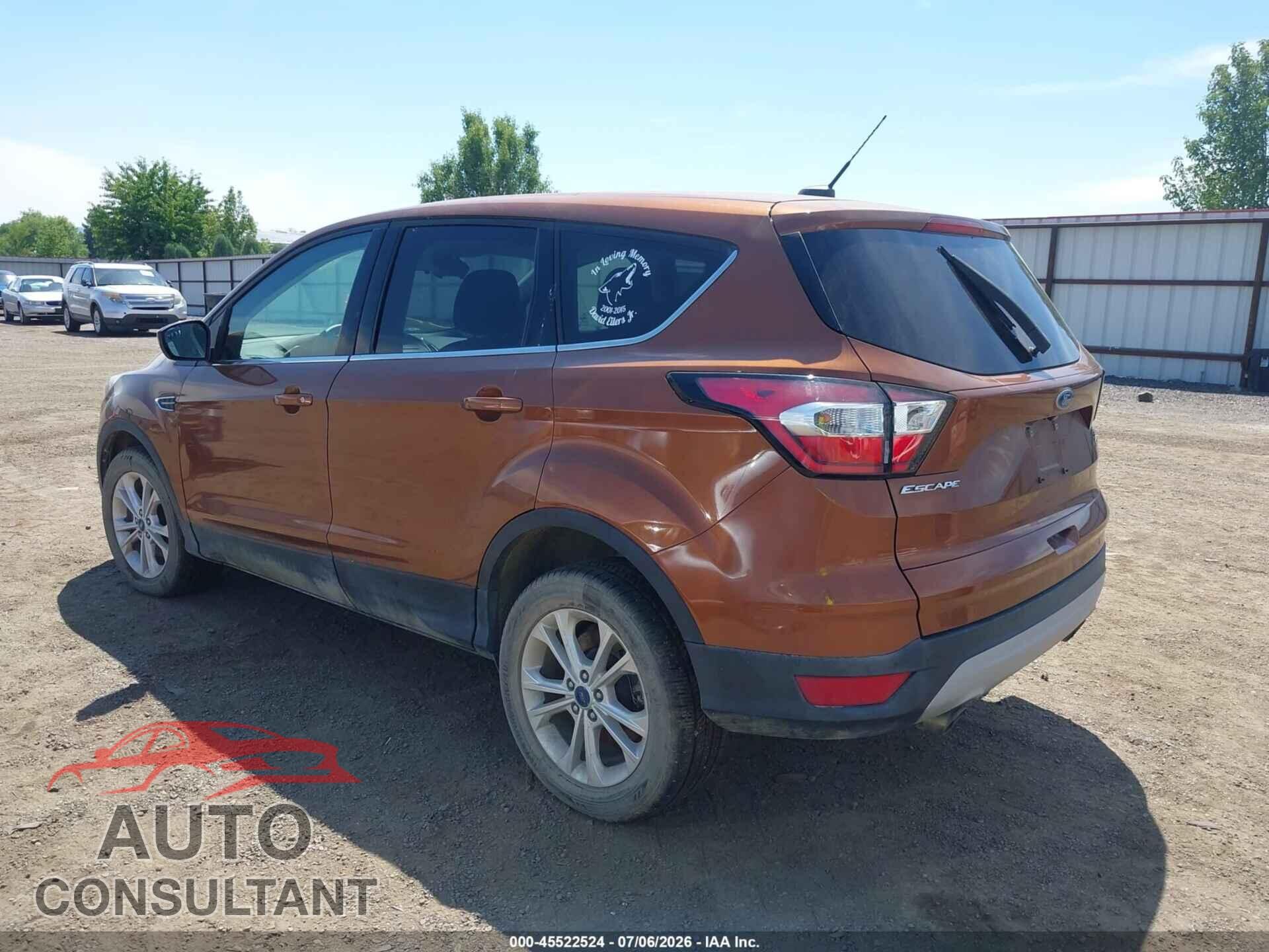 FORD ESCAPE 2017 - 1FMCU9GD4HUB78962