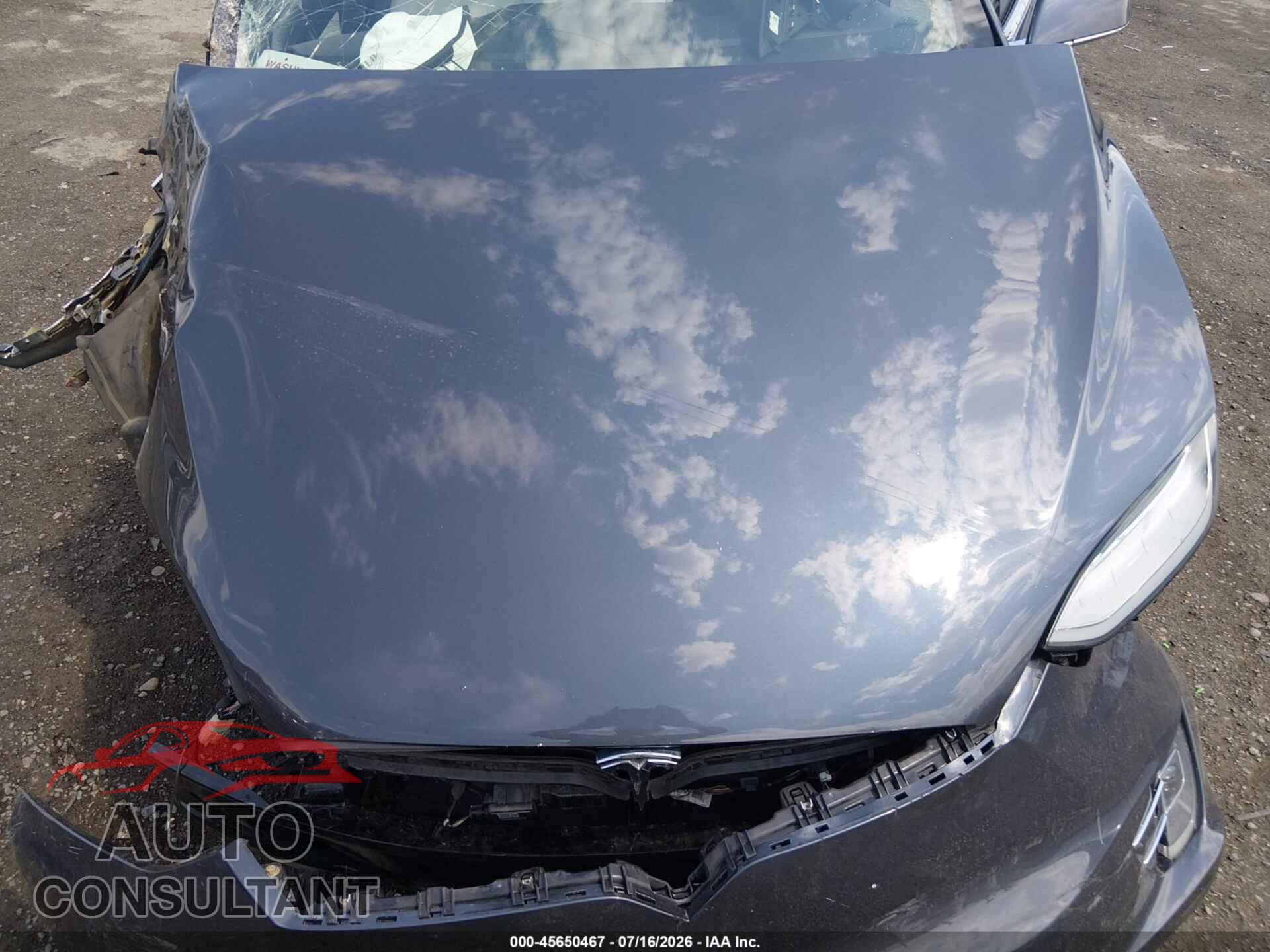 TESLA MODEL X 2020 - 5YJXCAE21LF239875