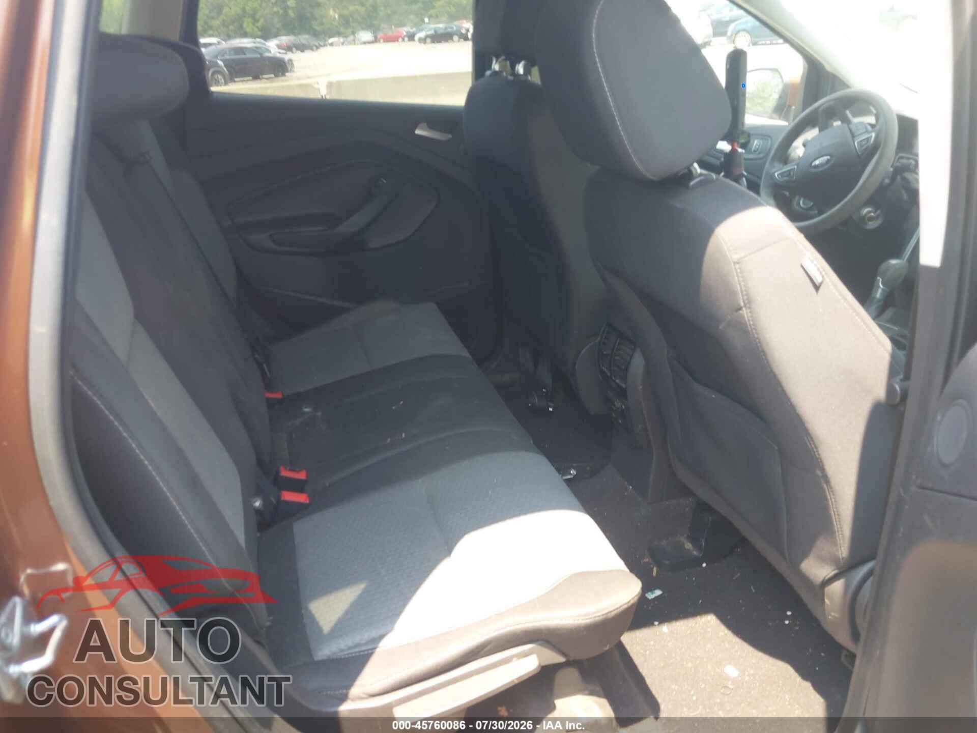 FORD ESCAPE 2017 - 1FMCU0GD6HUB77677