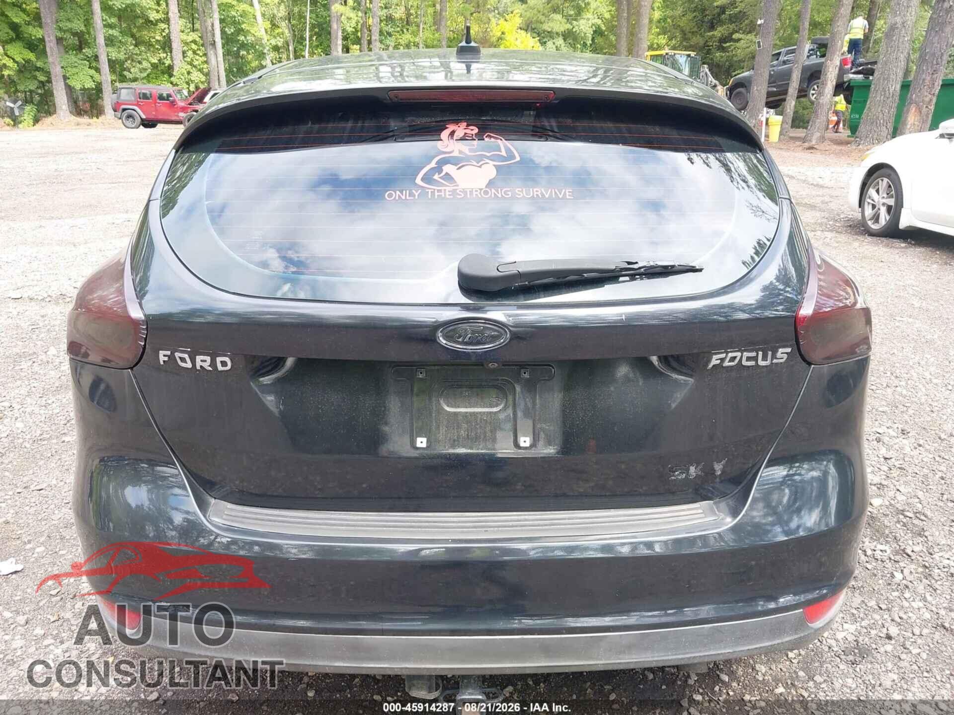 FORD FOCUS 2016 - 1FADP3K22GL397500