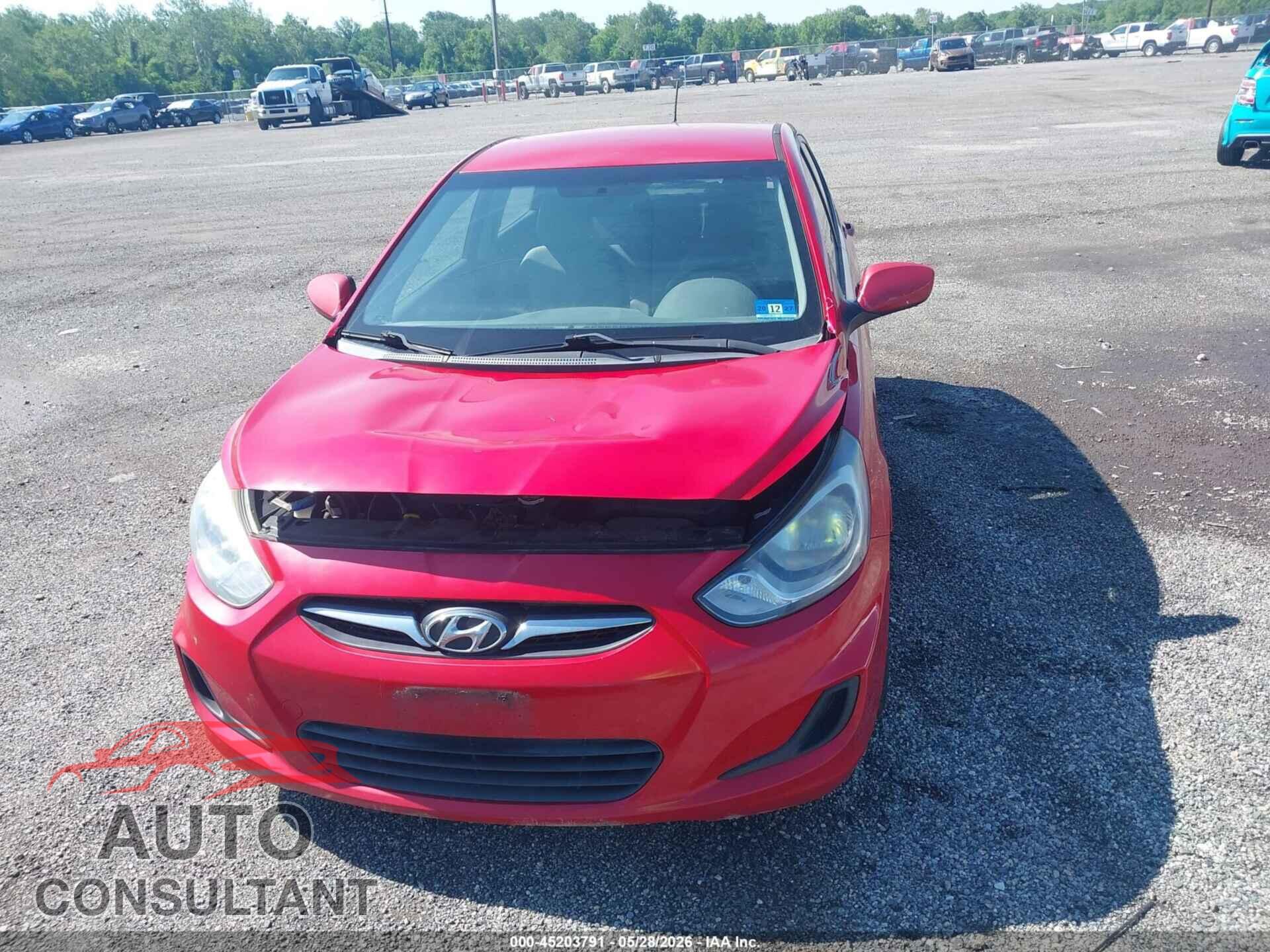 HYUNDAI ACCENT 2013 - KMHCT5AE9DU081764