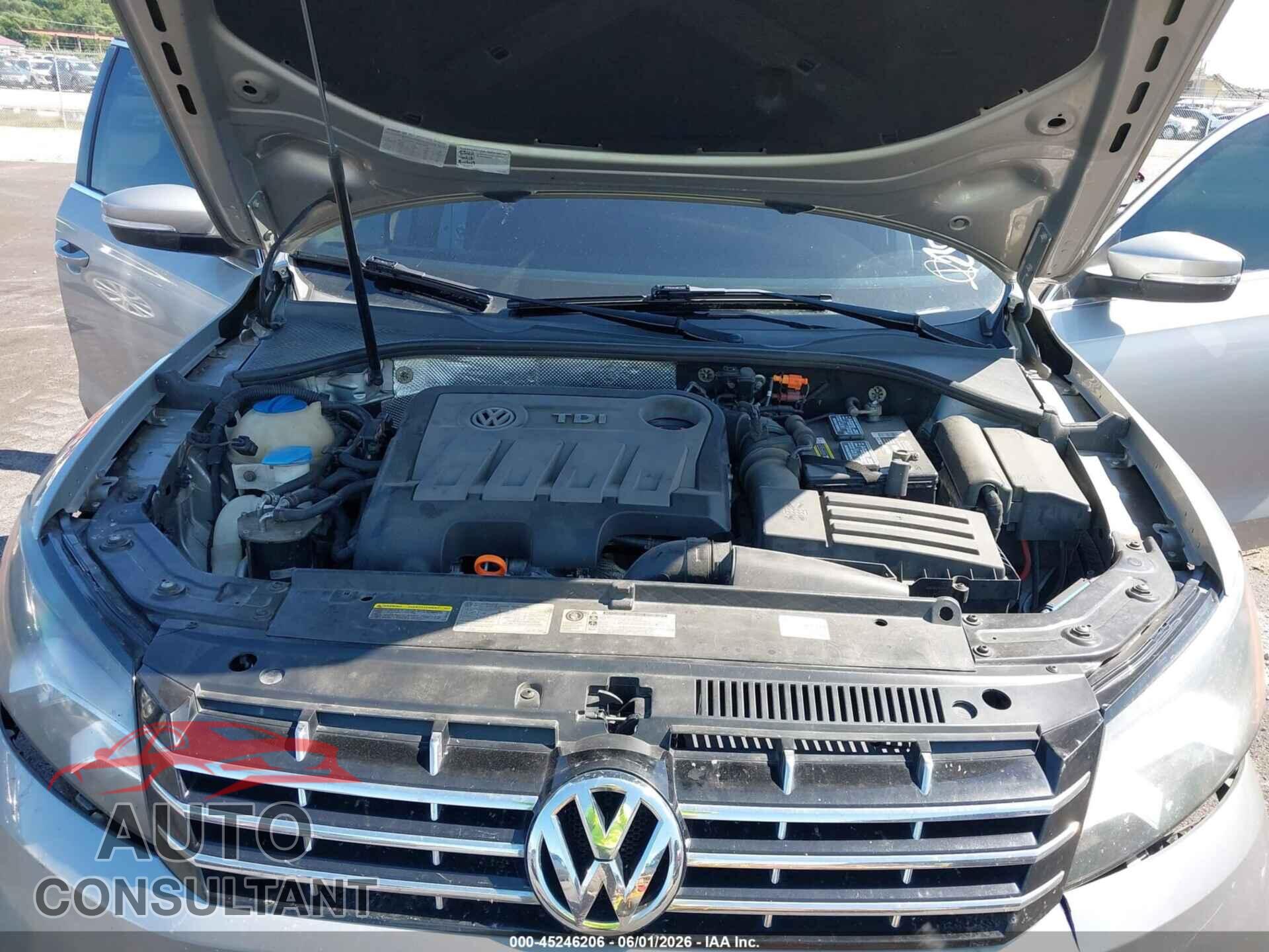 VOLKSWAGEN PASSAT 2014 - 1VWBN7A37EC051087