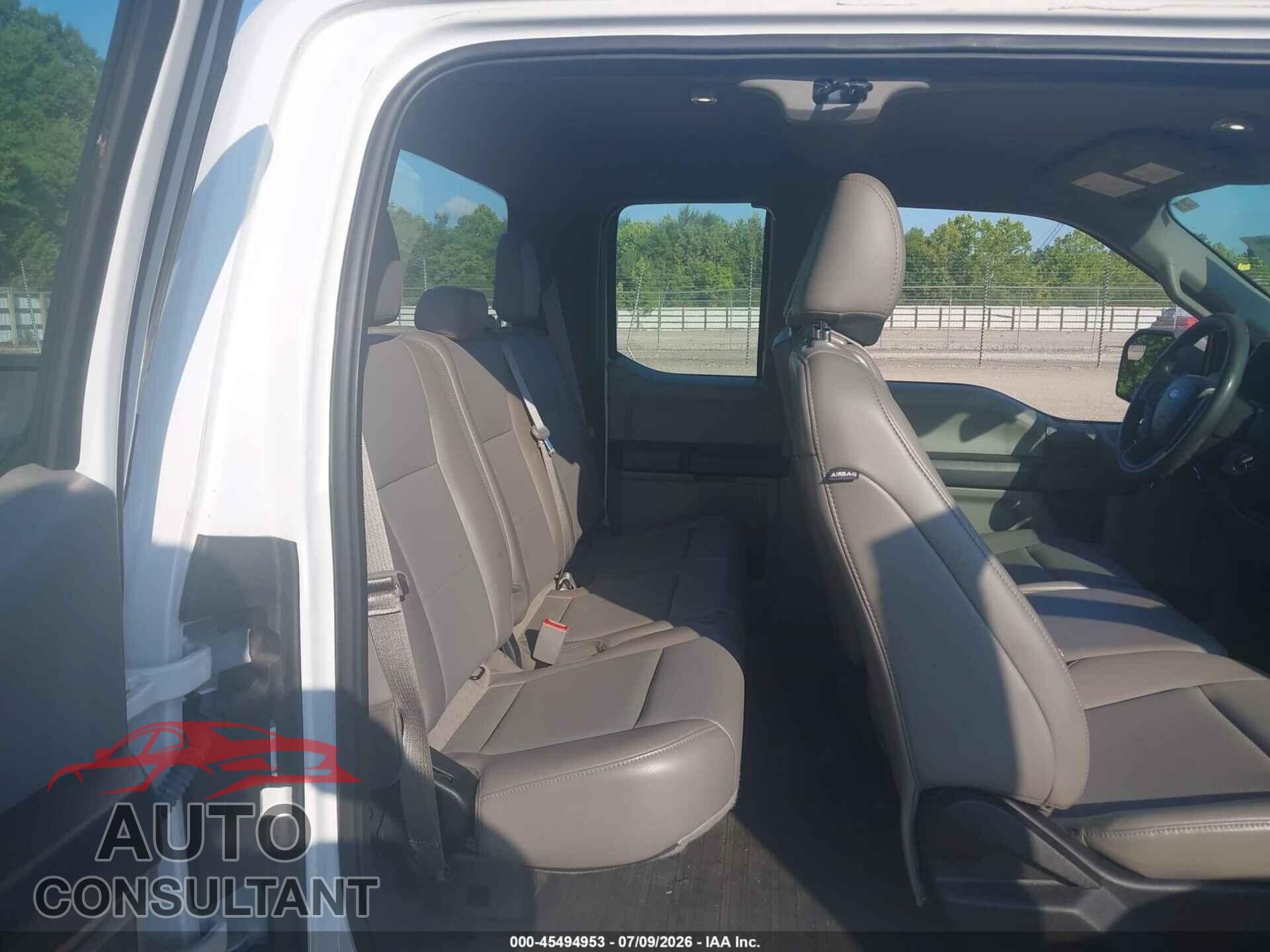 FORD F-150 2018 - 1FTFX1E55JKF42376