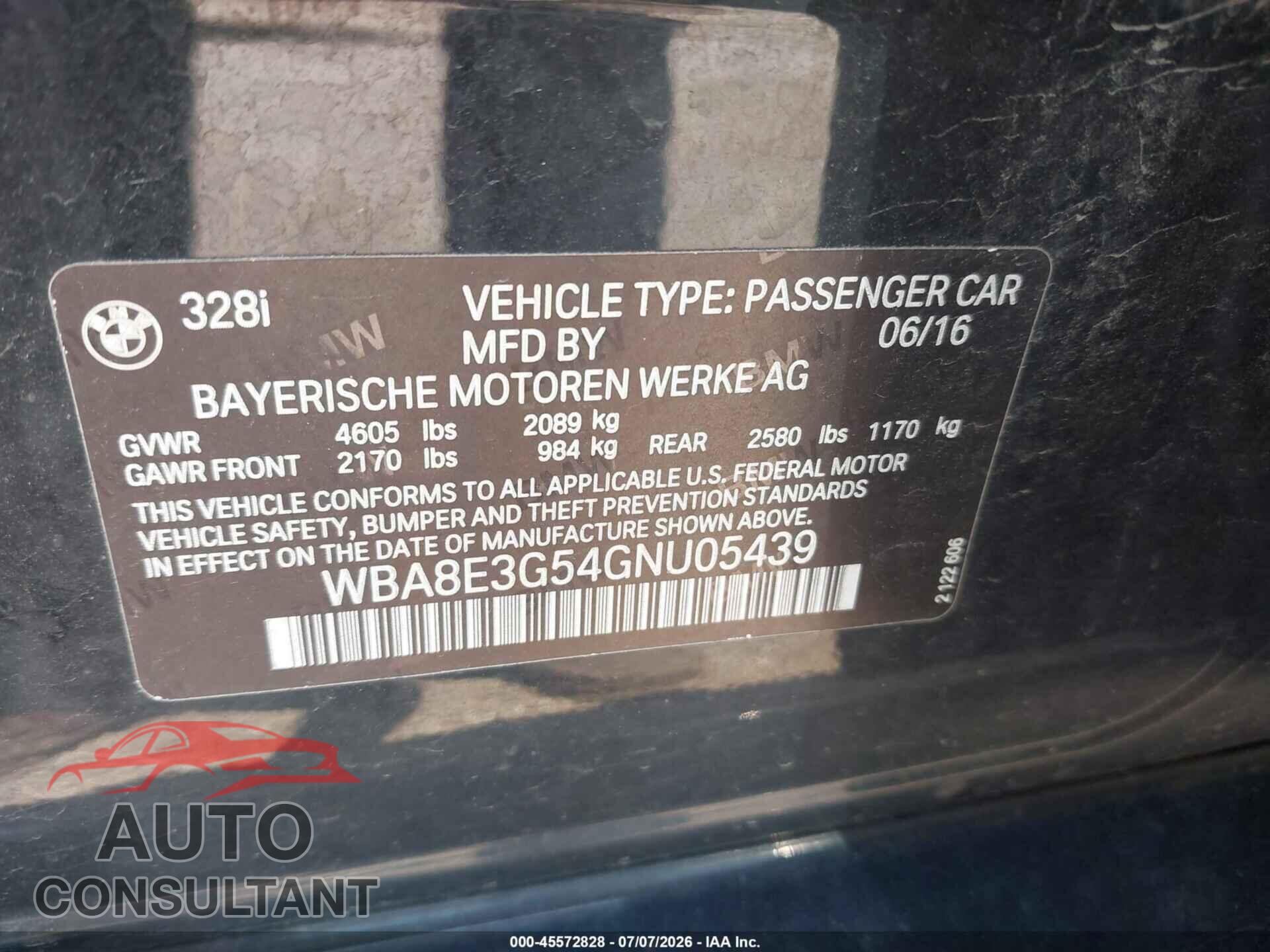 BMW 328I 2016 - WBA8E3G54GNU05439