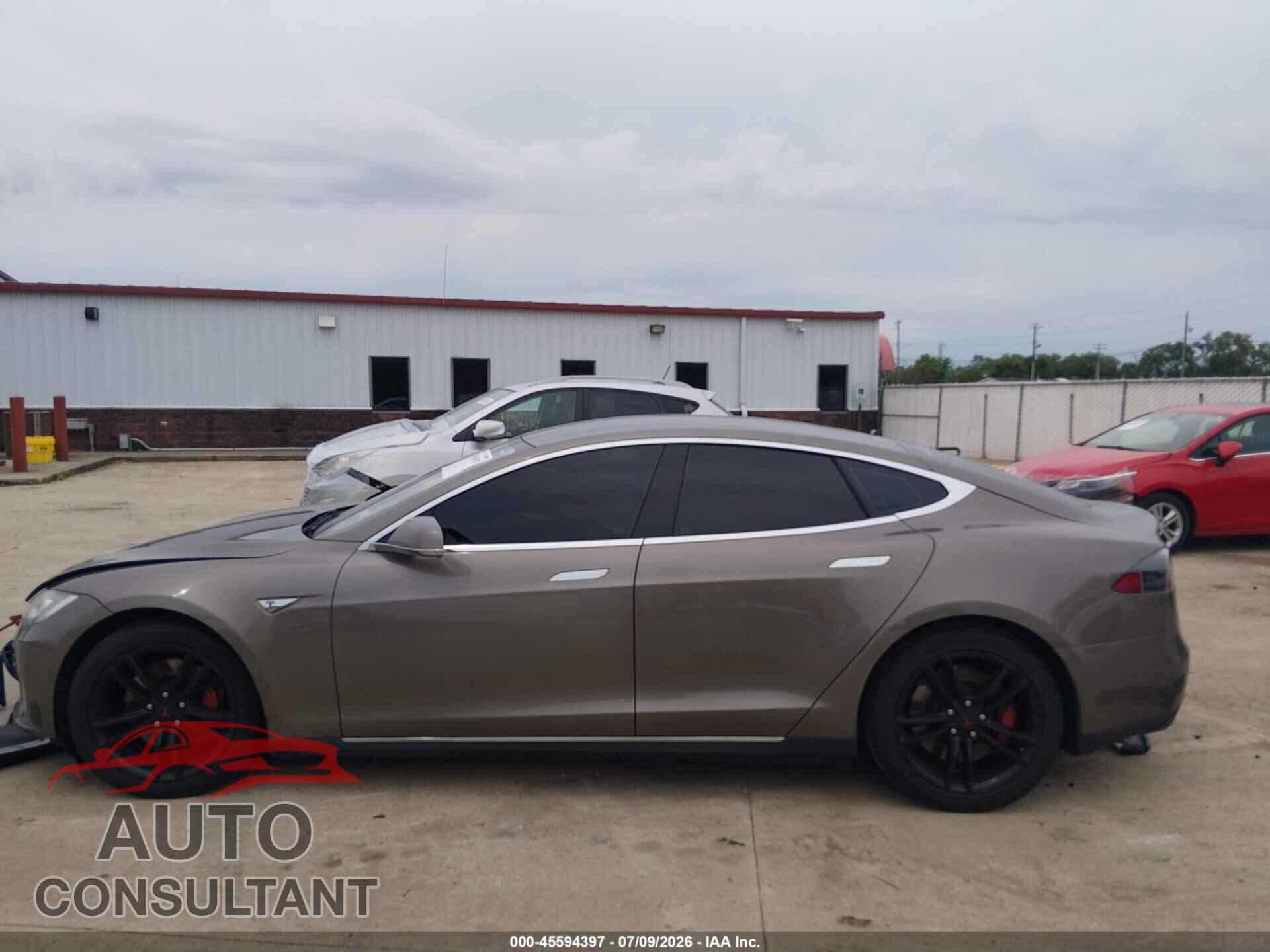 TESLA MODEL S 2015 - 5YJSA1H2XFF092648