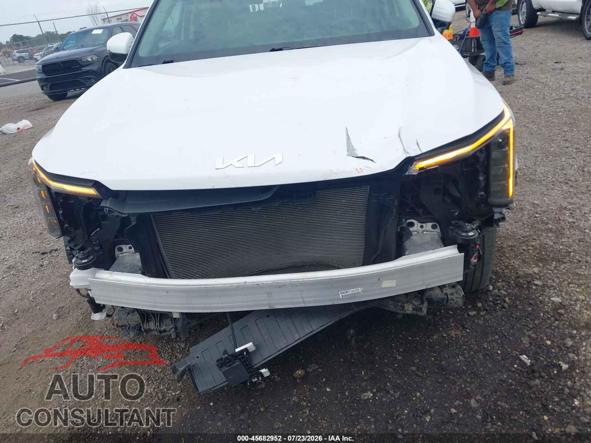 KIA SORENTO 2024 - 5XYRL4JC8RG267456