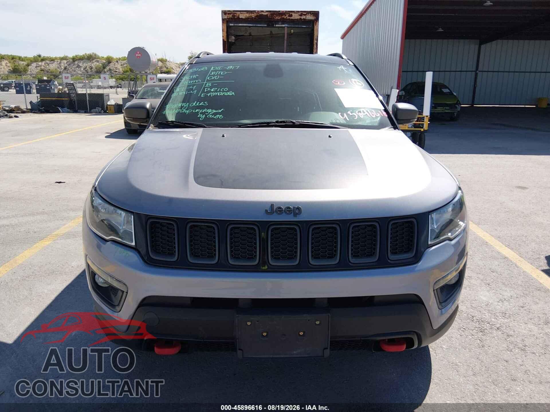 JEEP COMPASS 2018 - 3C4NJDDB5JT328332