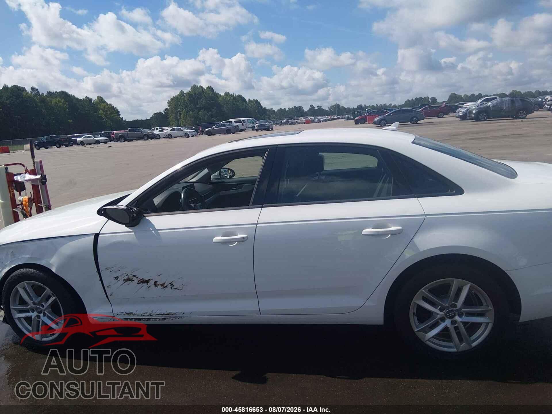 AUDI A4 2017 - WAUGMAF40HA169344