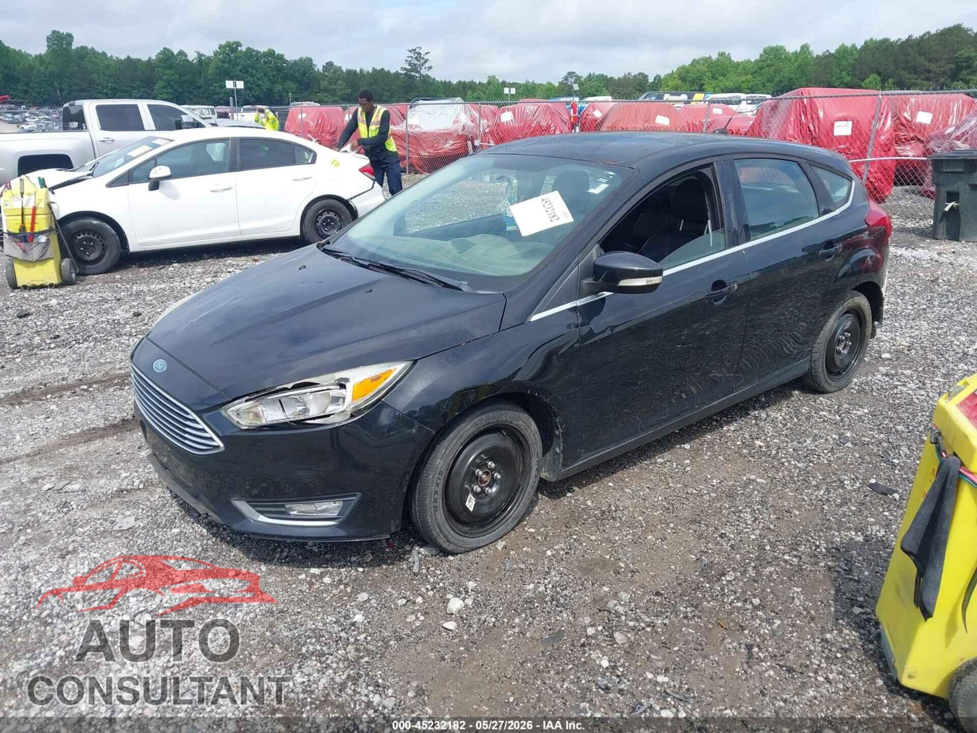 FORD FOCUS 2015 - 1FADP3N23FL345108