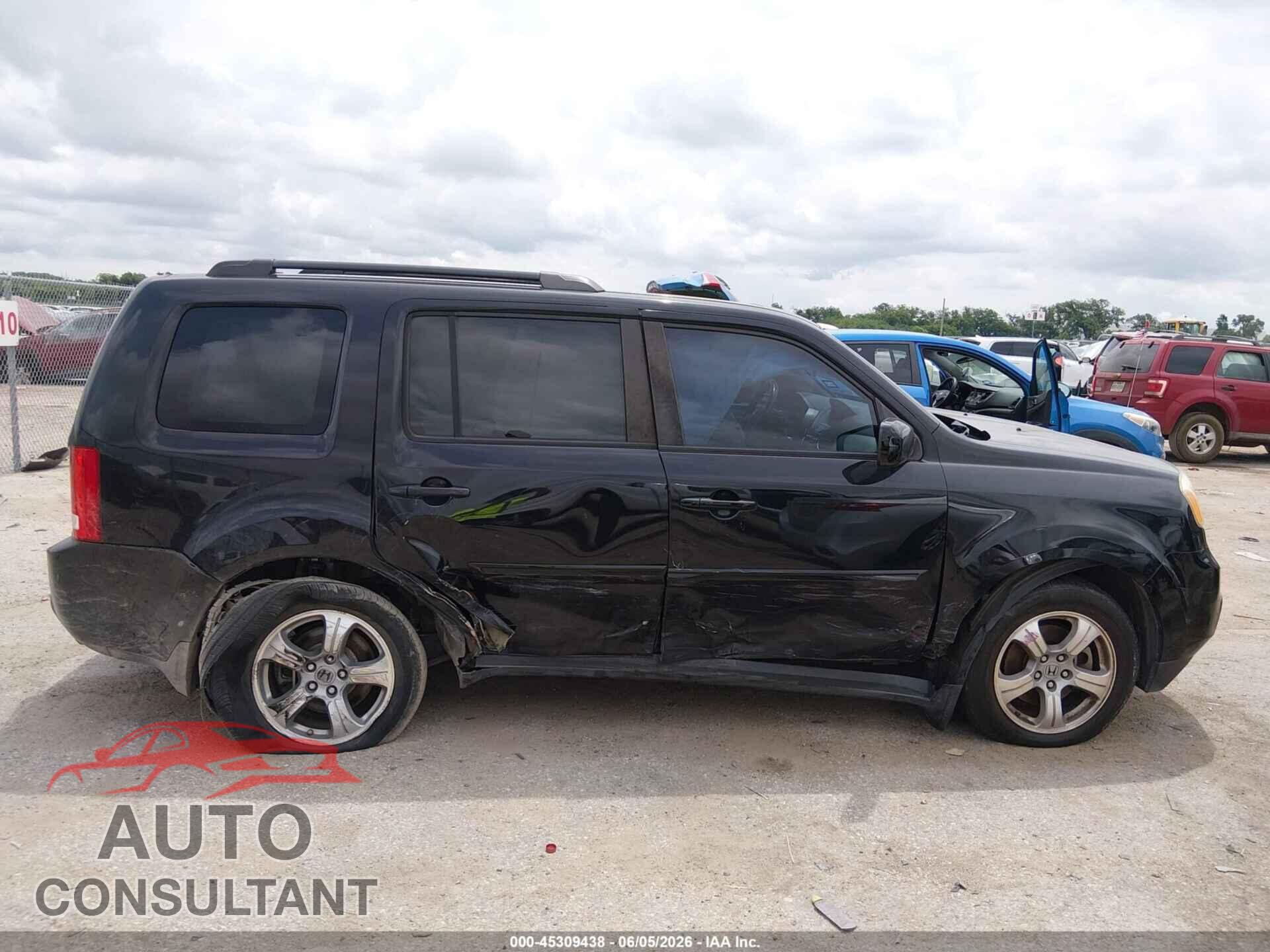 HONDA PILOT 2015 - 5FNYF3H75FB015382
