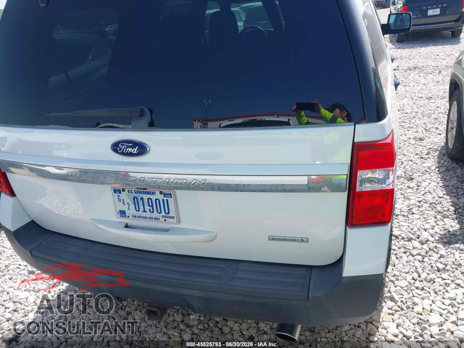 FORD EXPEDITION 2017 - 1FMJU1FT8HEA71179