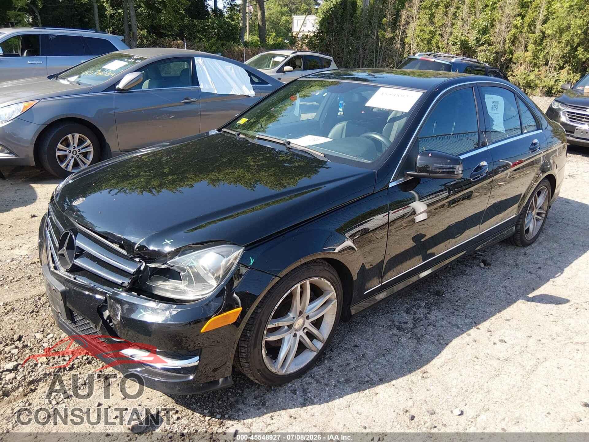MERCEDES-BENZ C 300 2012 - WDDGF8BB3CA692821