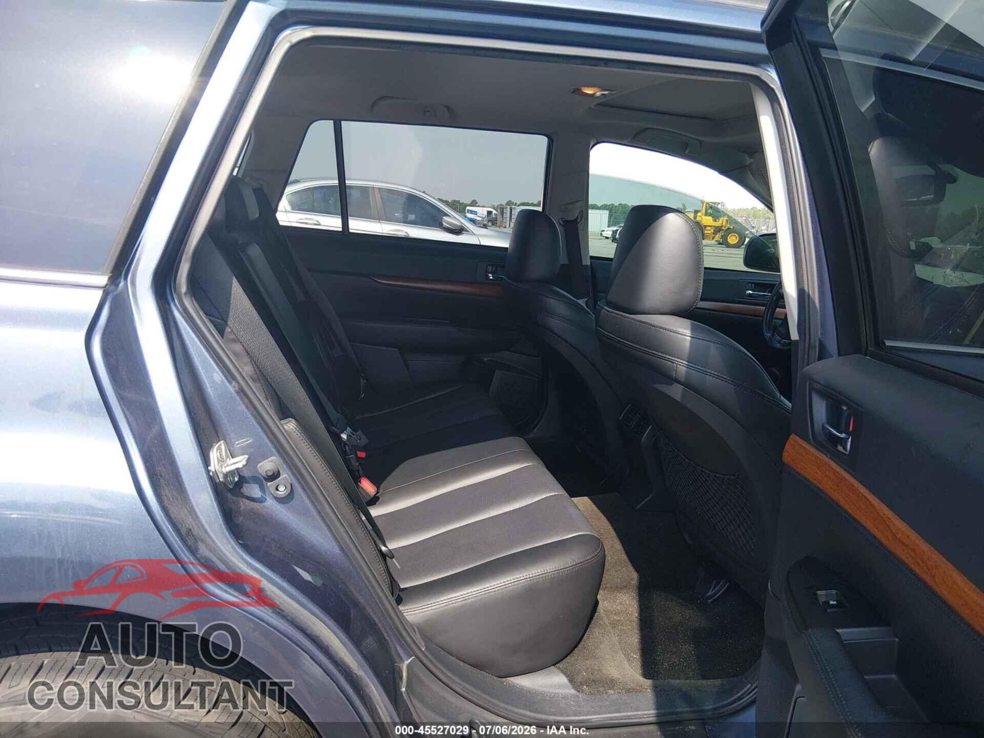SUBARU OUTBACK 2013 - 4S4BRDKC3D2244602