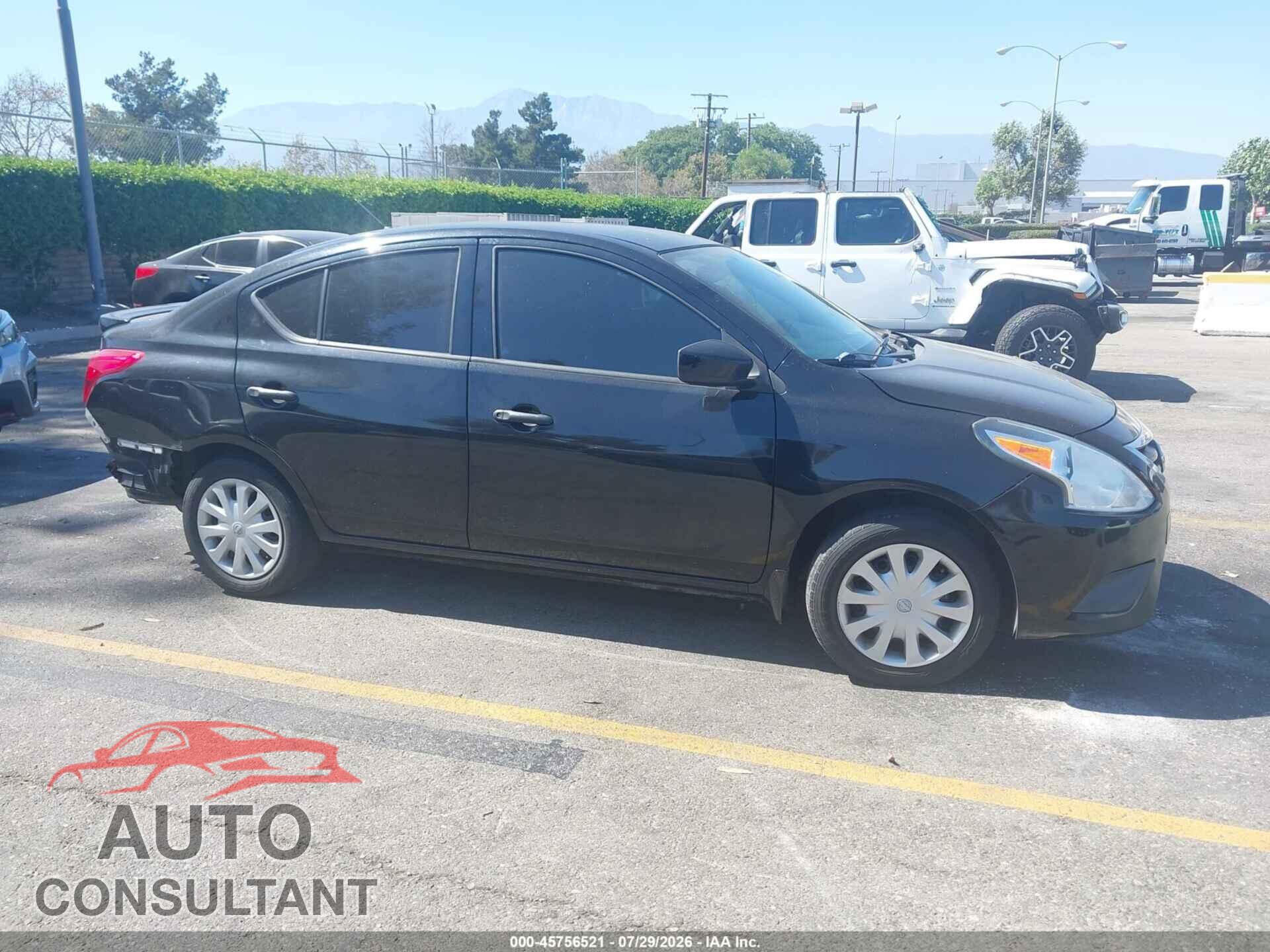 NISSAN VERSA 2017 - 3N1CN7AP1HL859537