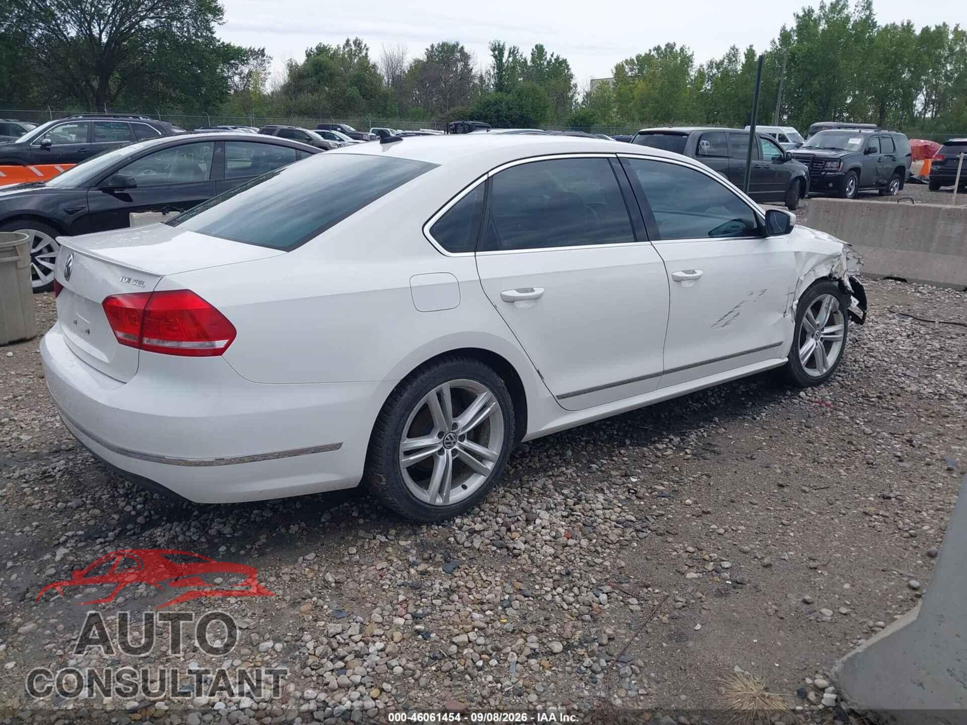 VOLKSWAGEN PASSAT 2014 - 1VWCN7A30EC106158