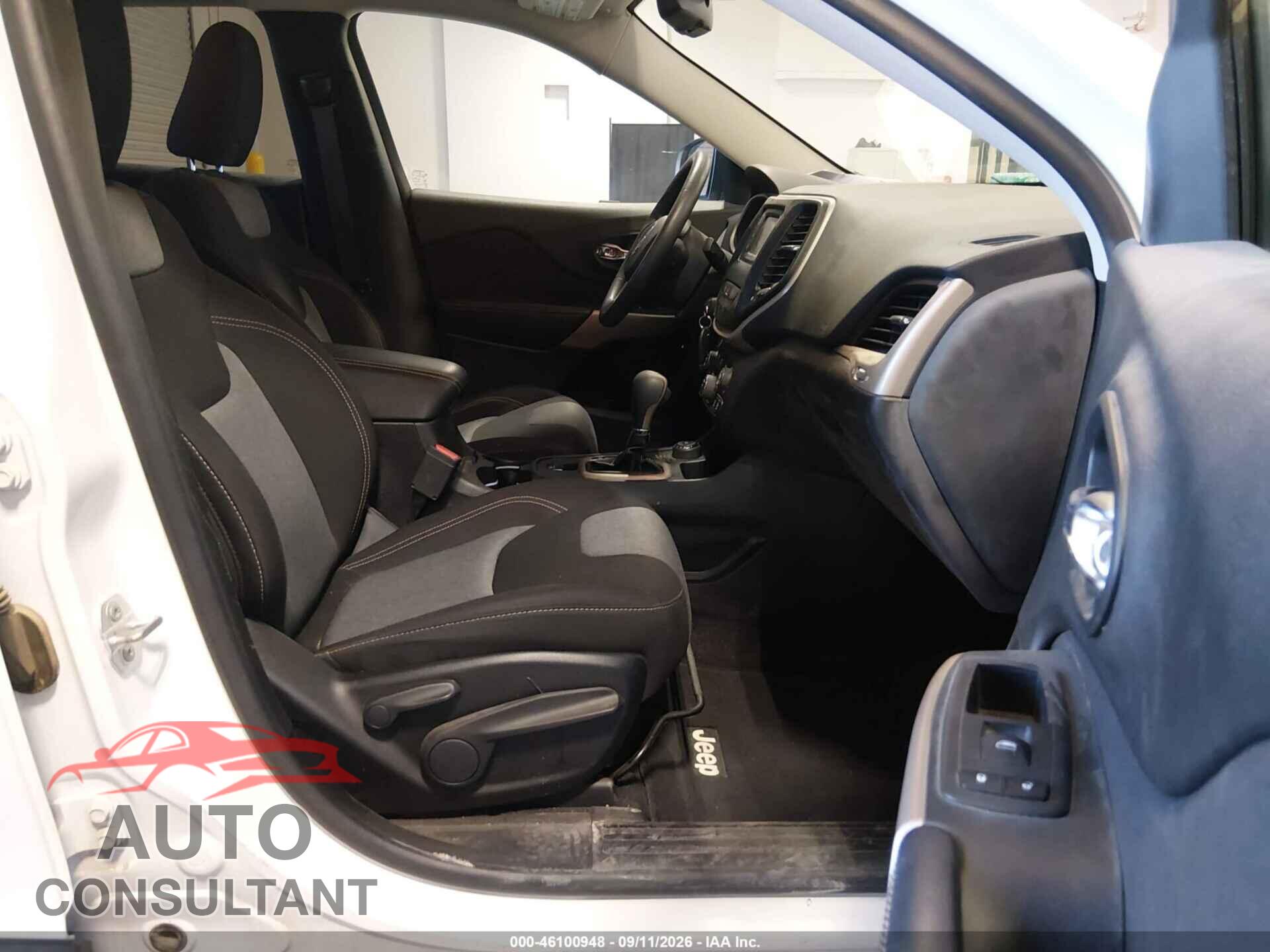 JEEP CHEROKEE 2018 - 1C4PJMCB8JD559256