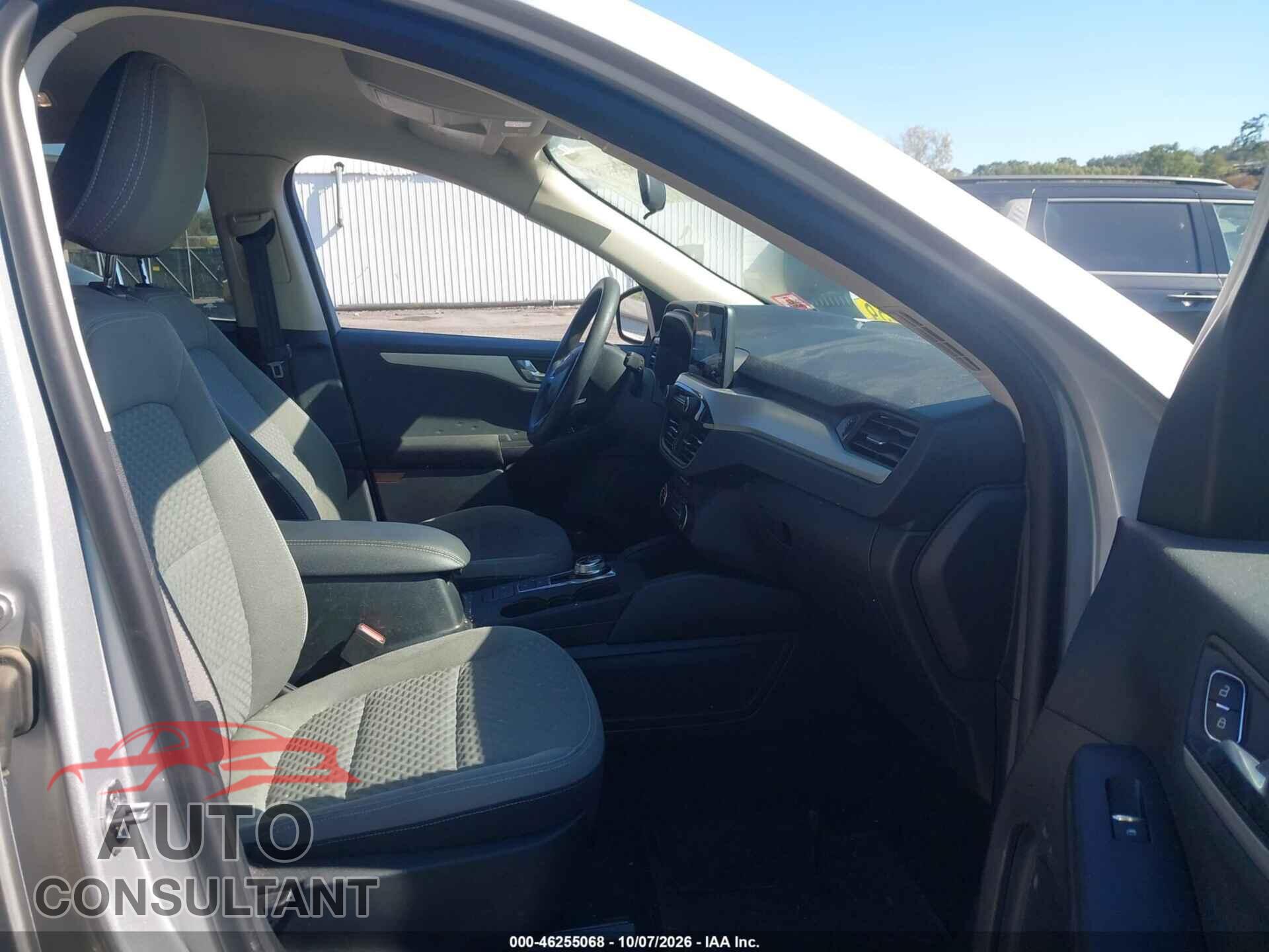 FORD ESCAPE 2020 - 1FMCU0G60LUA38056