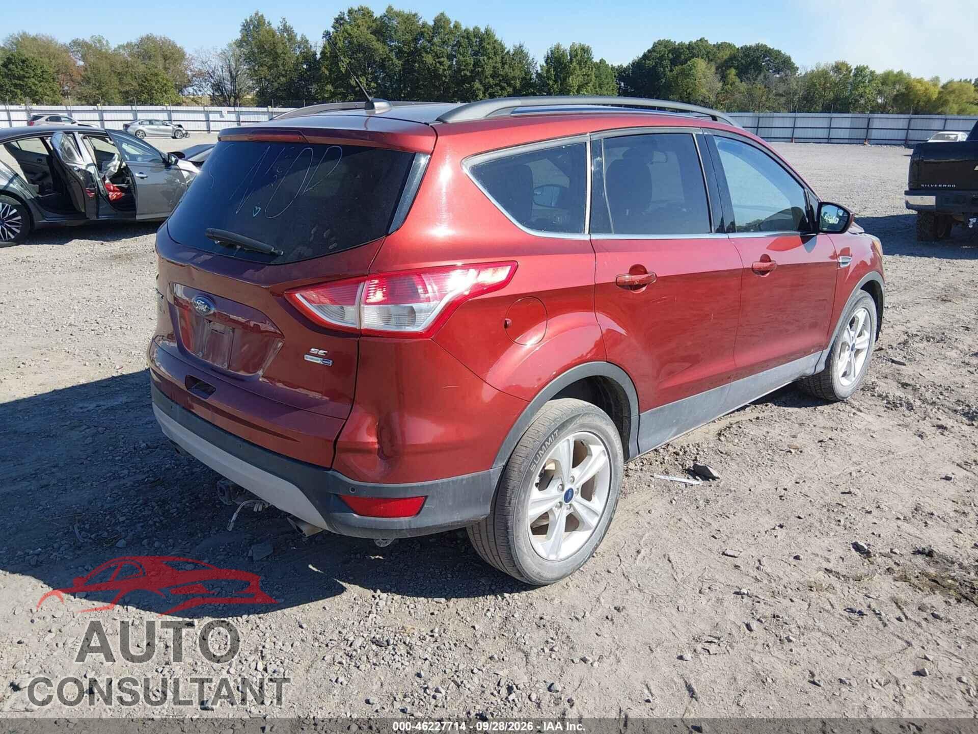 FORD ESCAPE 2015 - 1FMCU9G96FUC67408