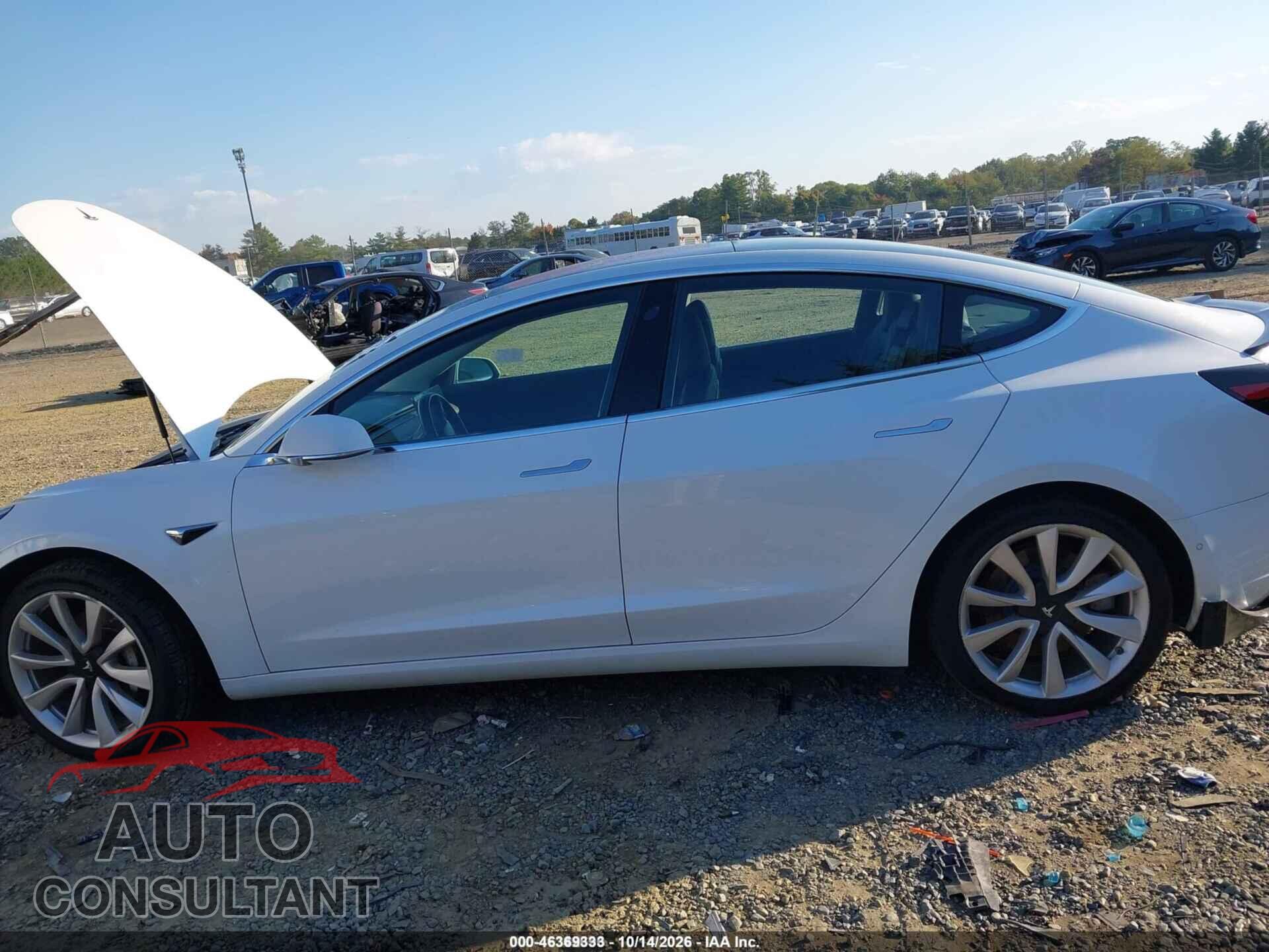 TESLA MODEL 3 2018 - 5YJ3E1EB5JF122063